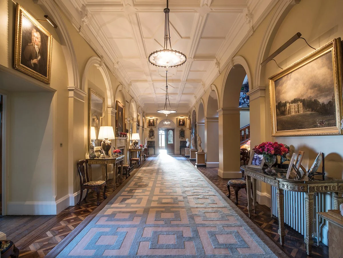 Hallway 2.jpg