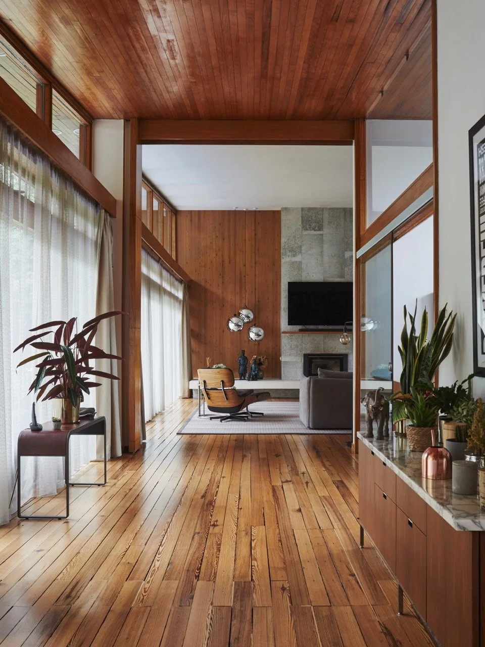 JJ-LOCATIONS-RIVERSIDE-0471 Large.jpeg