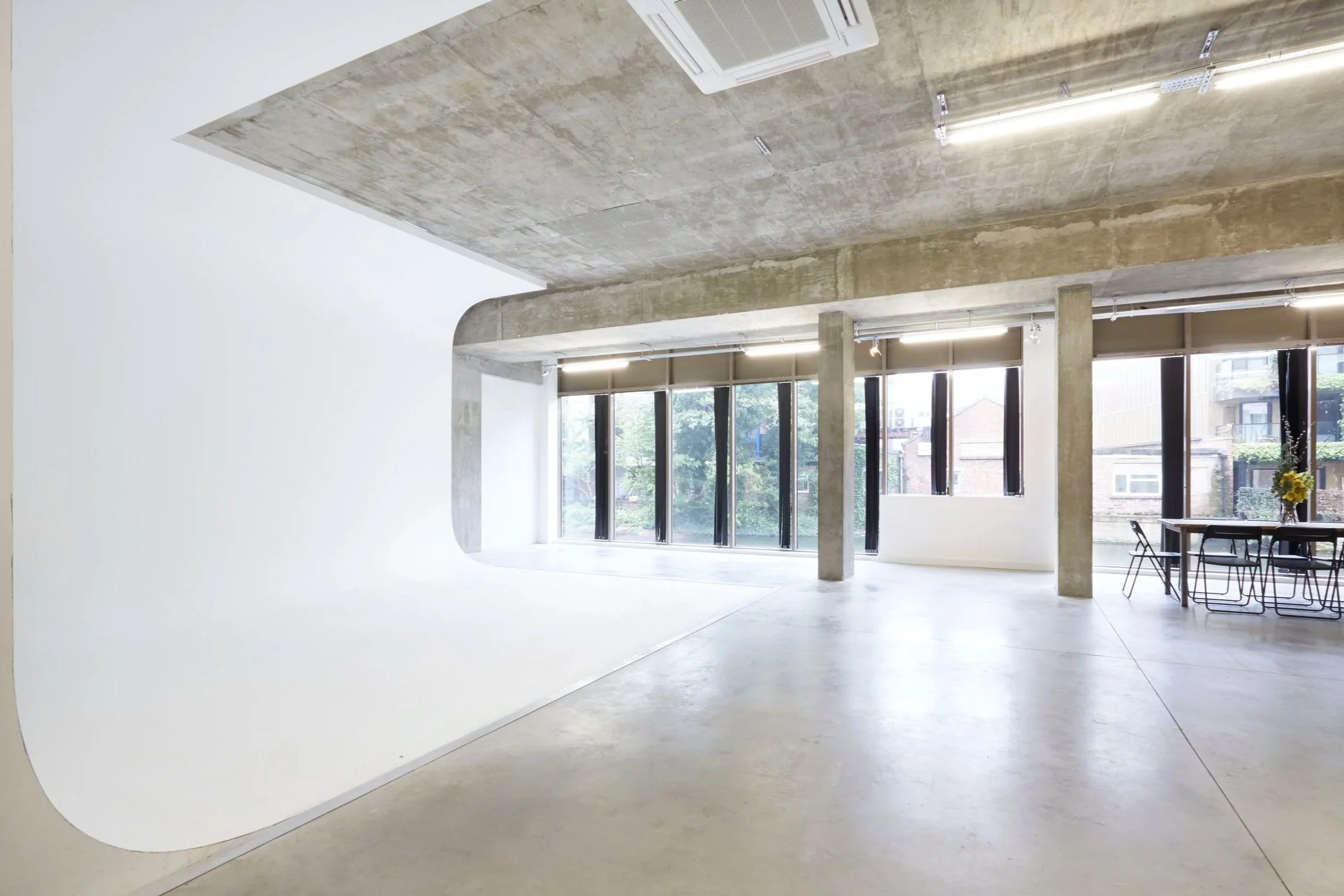 Lock Studios - De Beauvoir