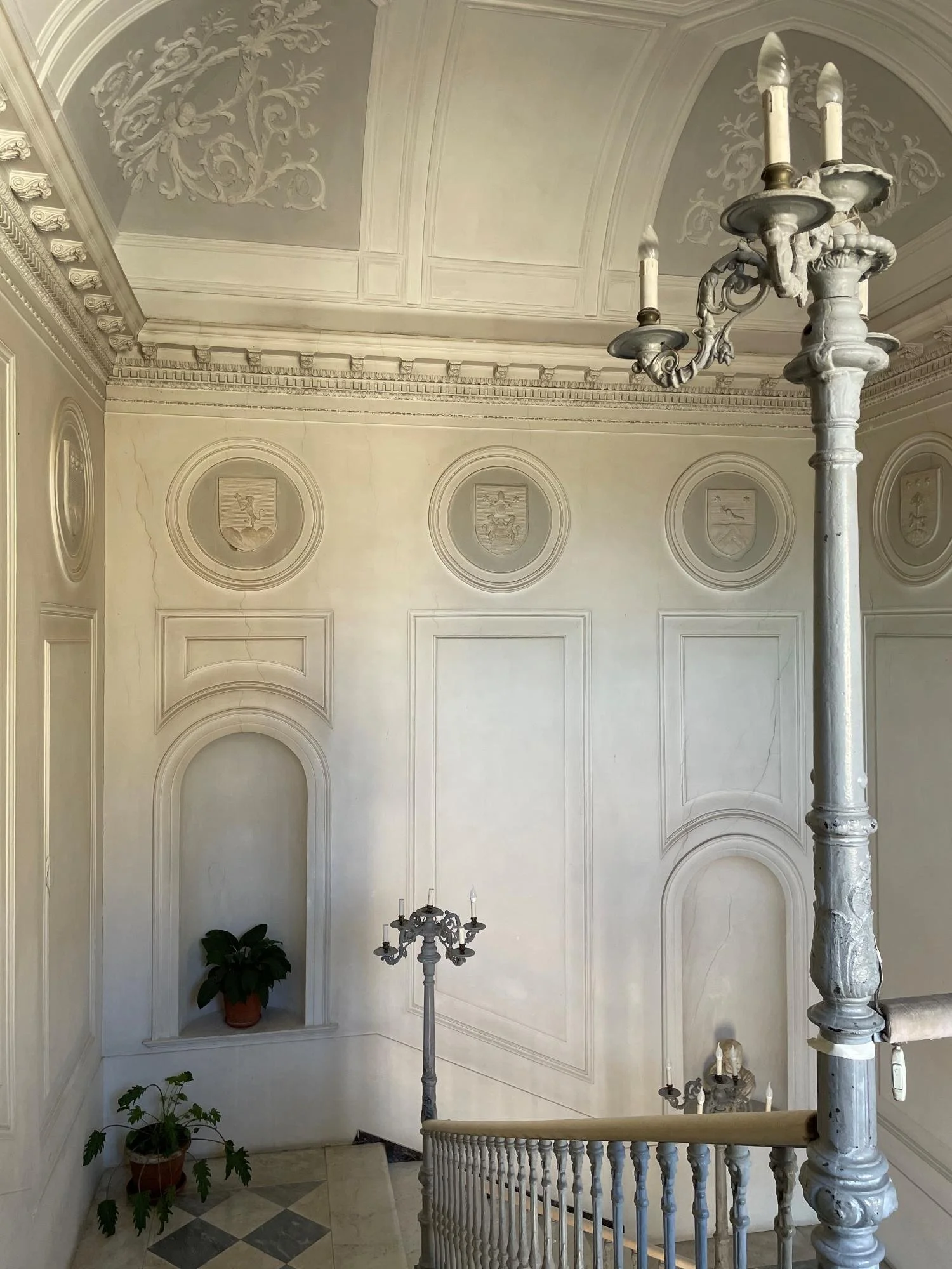 6. staircase (2).jpg