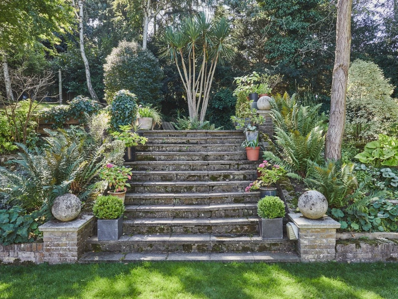 JJ-LOCATIONS-RIVERSIDE-0641 Large.jpeg