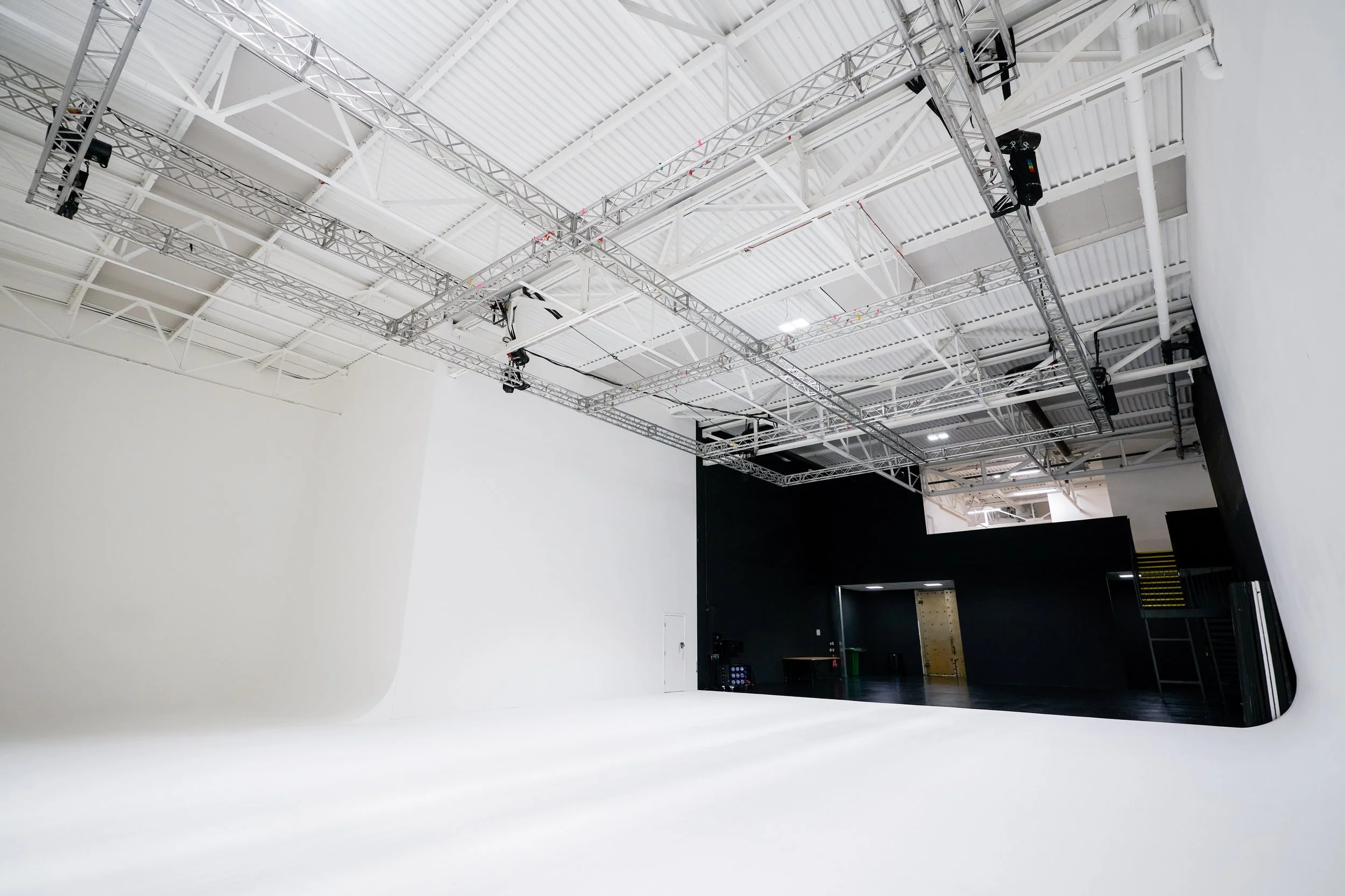 Tank Studios 3 - Acton, London for TV productions, commercials, music videos, photographic shoots.
Tank Studios is a 45,000 sq. ft. studio complex located in Acton, West London, purpose-built for TV productions, commercials, music videos, and photogr