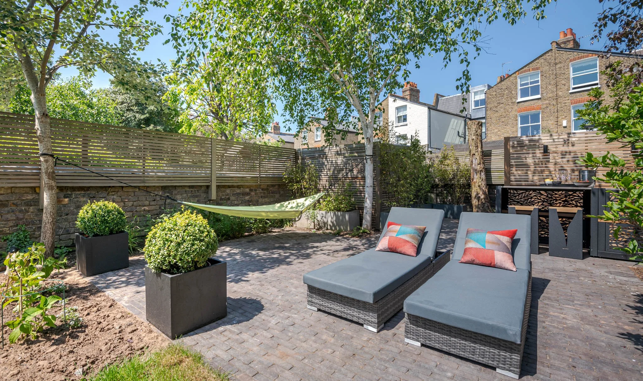 Location Creation: Ritherdon: Garden seating .jpg