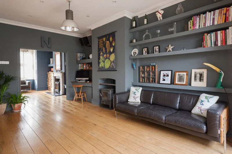 view shelved wall into sittingrm.jpg