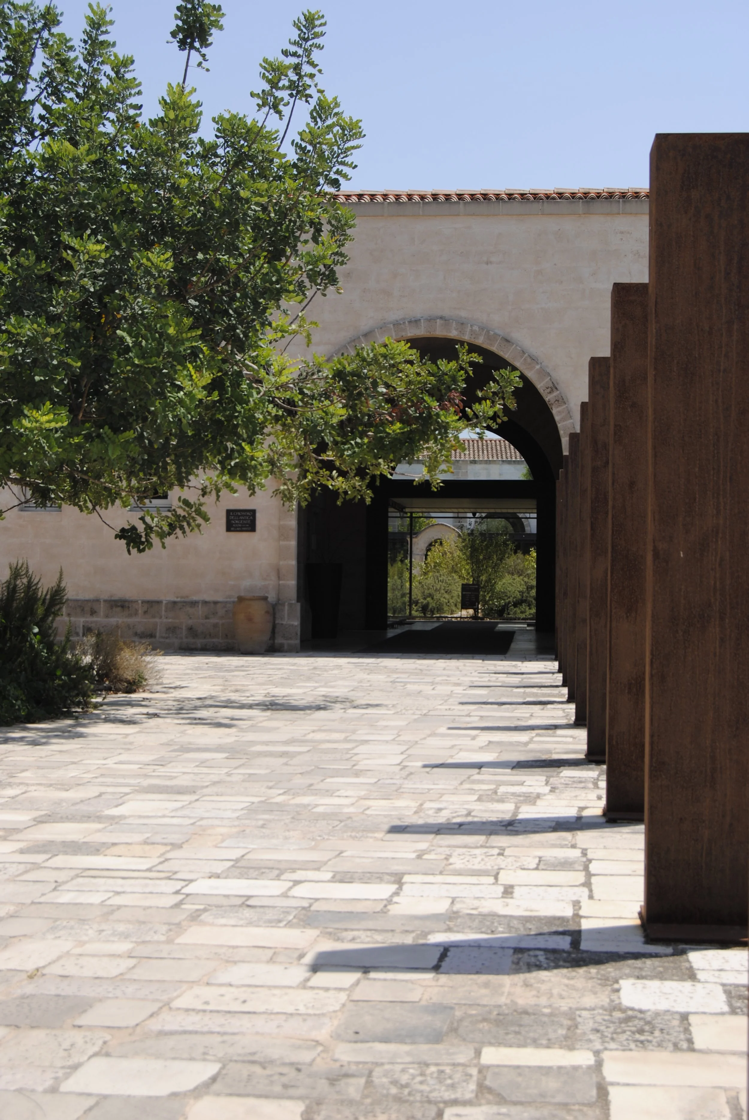 1. the building (7).JPG