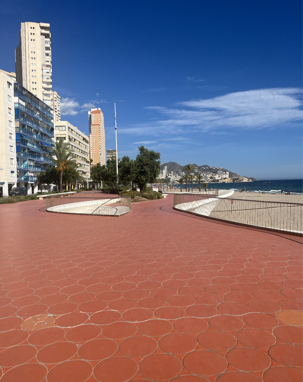 LOVELY-IBIZA-LOCATION-BENIDORM-SELECTS13.png