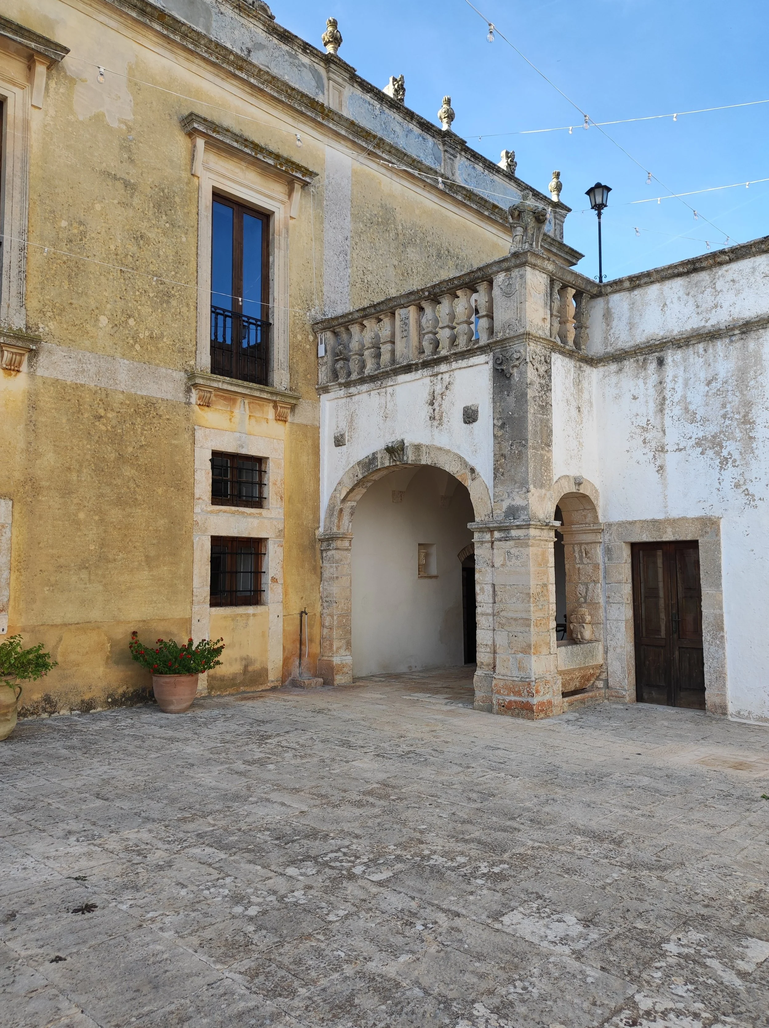 1. the building (3).jpg