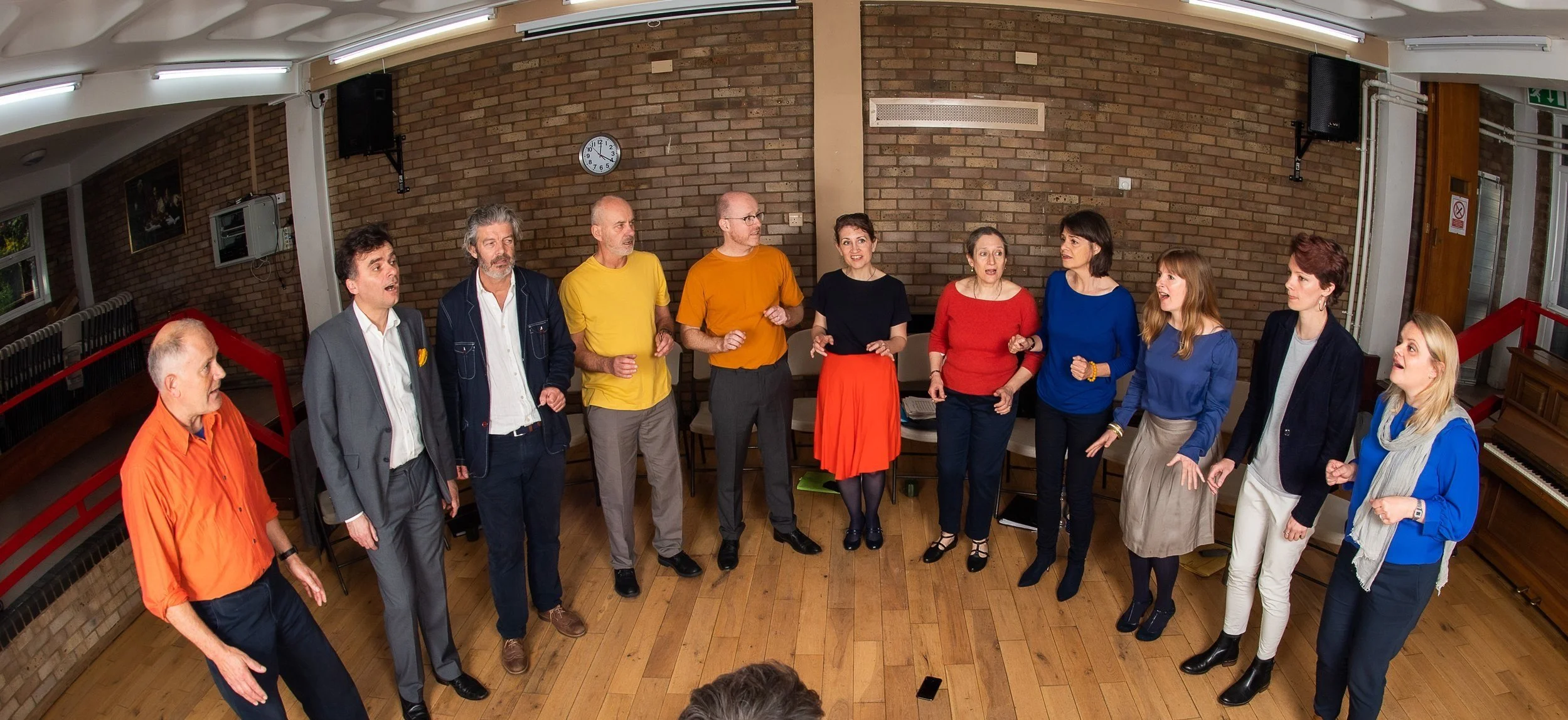 On That Note is an award-winning a cappella ensemble from north London.