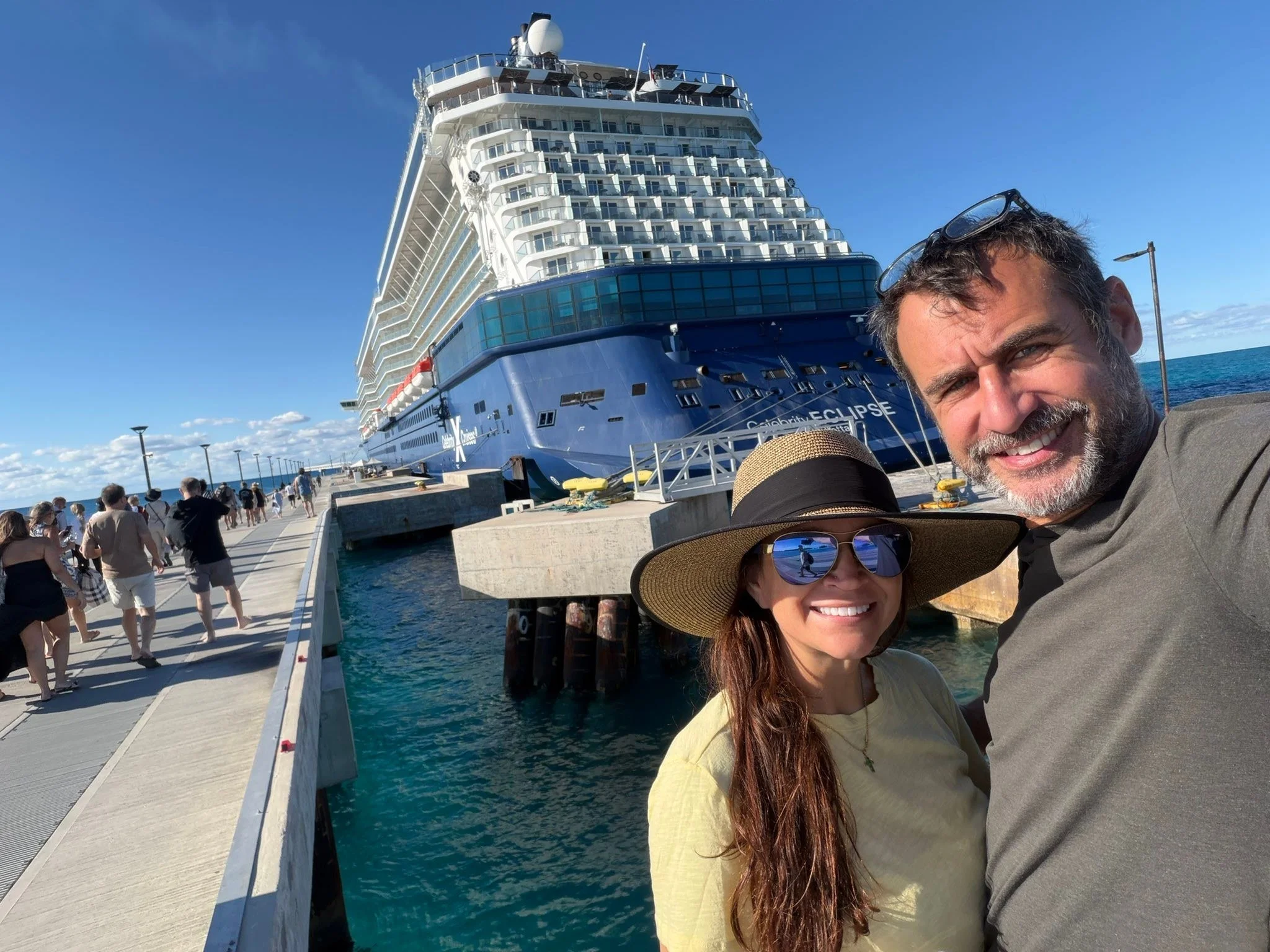 It&rsquo;s so nice and warm ☺️😊🙃
Oh &amp; David just loves Roadside the Crack Conk here￼ 😋😋😋😋