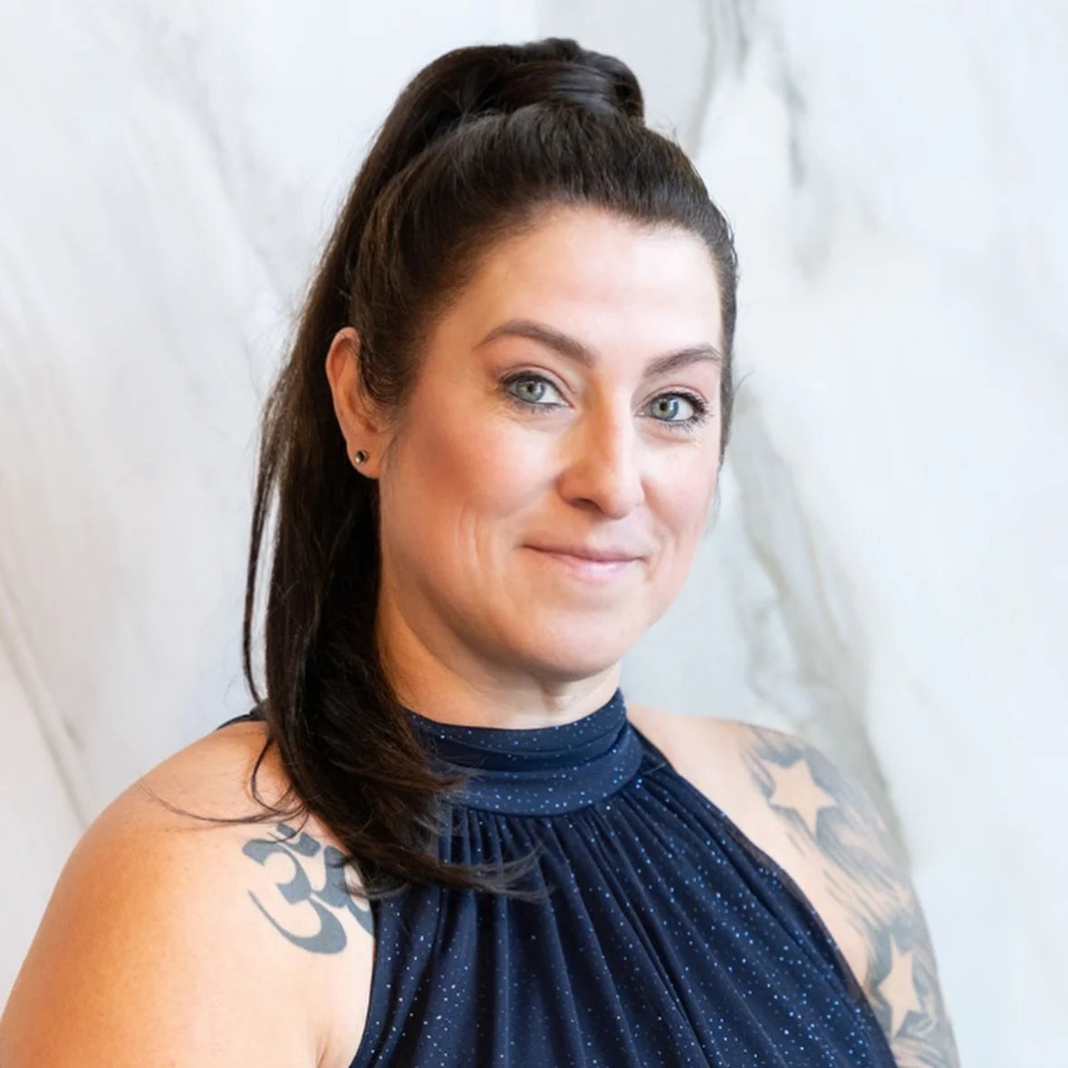 YOLANDA , 
PROCELL MICROCHANNELING SPECIALIST &amp; MASTER STYLIST
Yolanda approaches Procell
Microchanneling with intention, depth, and a genuine desire to help people reconnect with themselves. For her, it&rsquo;s never just a treatment &mdash; it&