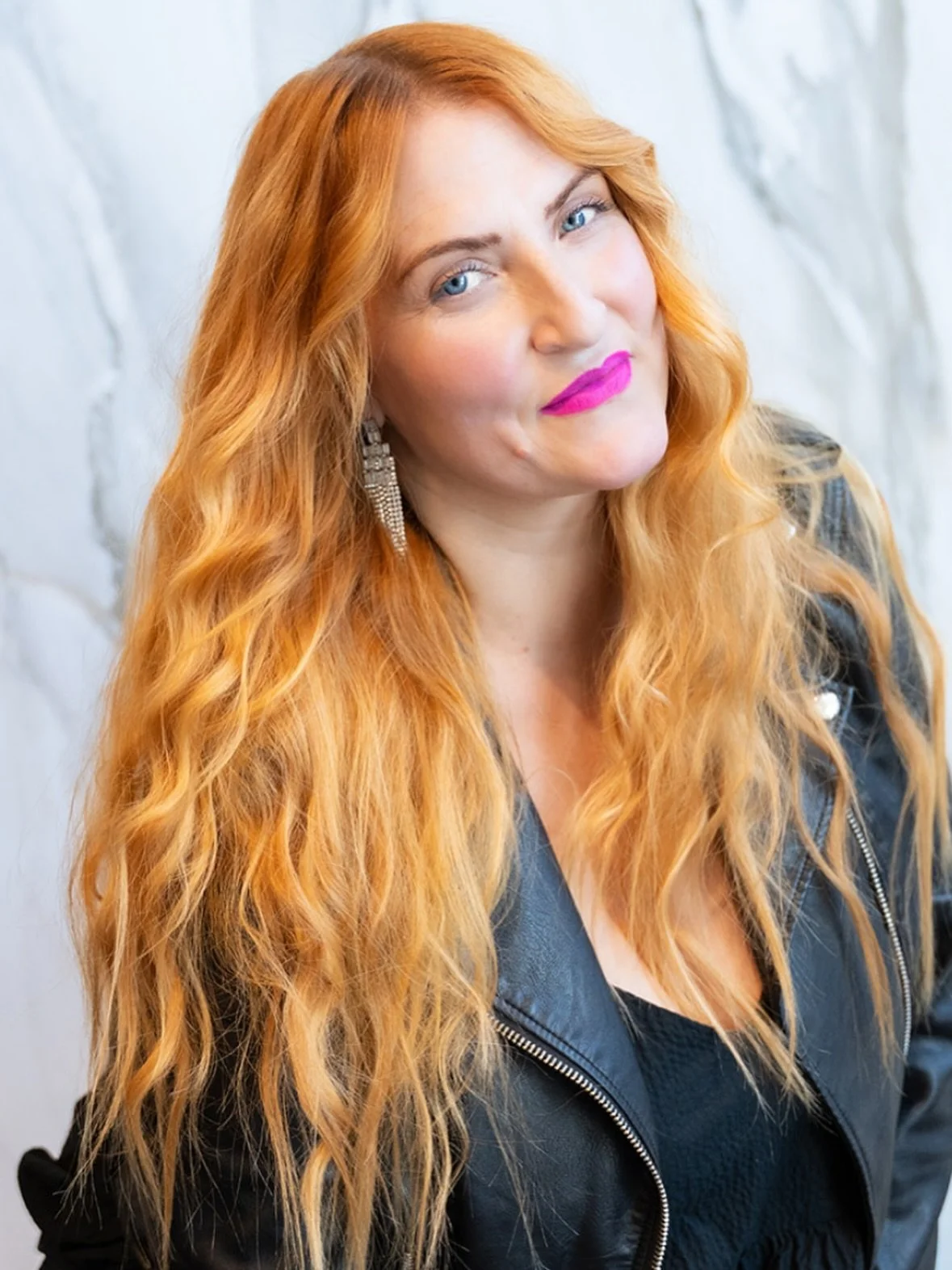 CAMERON - 
MASTER STYLIST, ORIBE STYLIST &amp; SCHWARTZKOPF EDUCATOR ✨
 
Meet Cameron.. She is pure presence behind the chair &mdash; grounded, intuitive, and fueled by gratitude for the trust her clients place in her. With 20 years in the industry, 