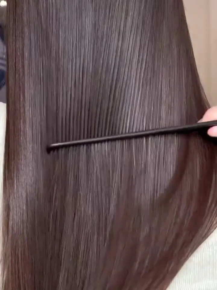 Warmer weather means it&rsquo;s time for you to book your Cezanne Keratin Treatment ☀️ 

Cezanne is a professional smoothing treatment that infuses your hair with keratin and nourishing proteins to restore and strengthen from within, while creating a