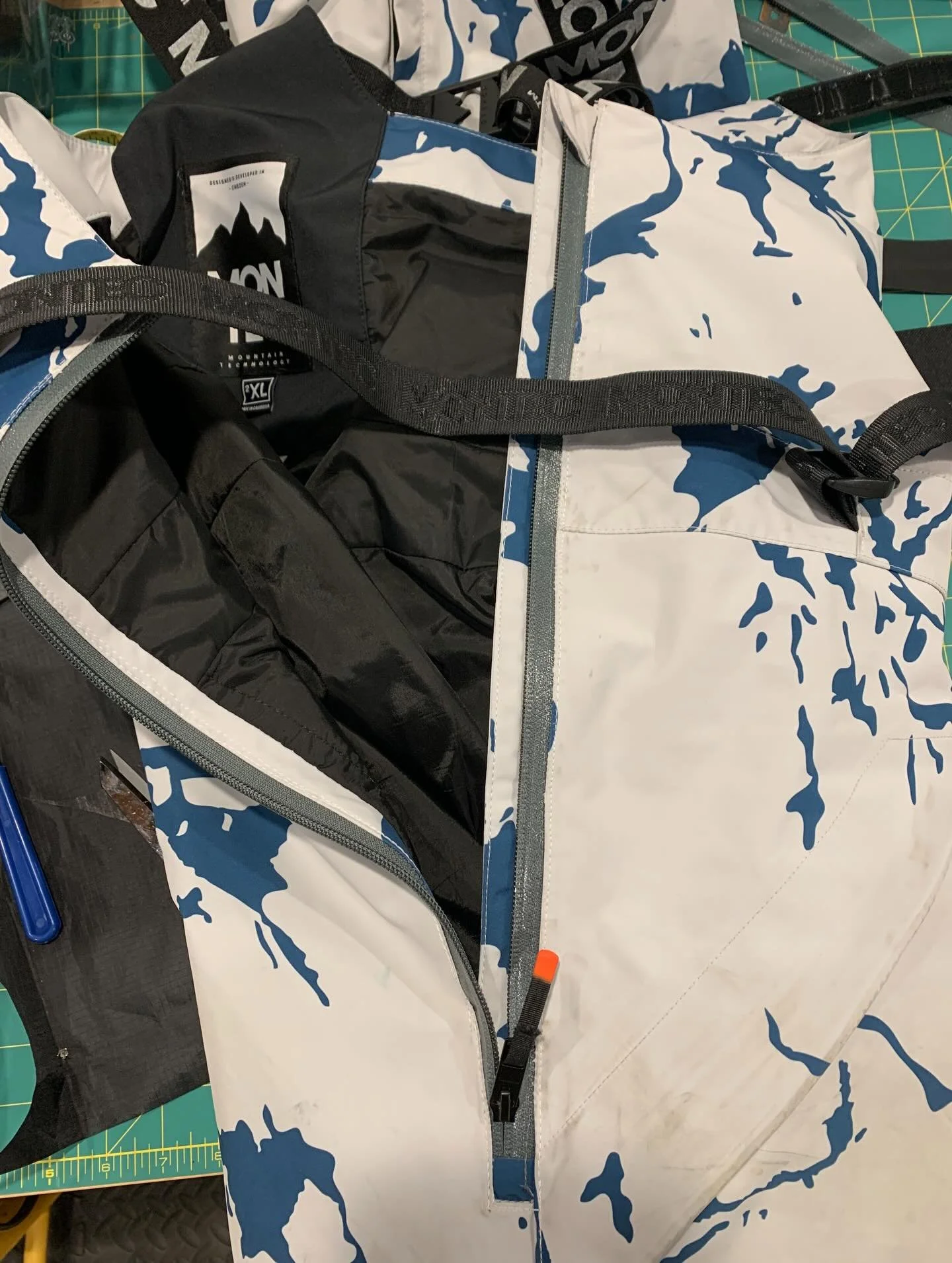 I've been hard at work for the past three weeks, taking a break from sharing updates on all the repairs coming into the studio. I'm truly grateful for everyone's support and trust in my business - it means the world to me that you want to breathe new