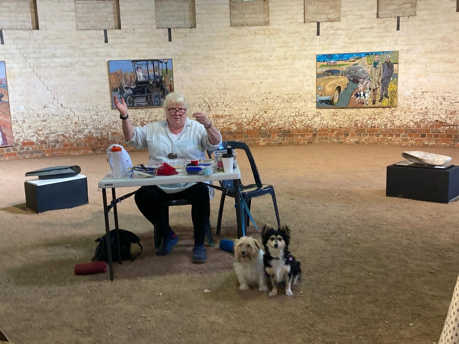 Tracy Hopkirk in Round Yard.JPG