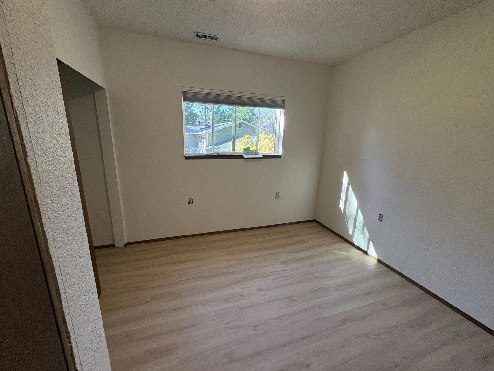 Drywall Plaster Carpenter Woodworking Millwork Restoration Flood Fire Water Damage Remodel Repair Tape Mud Texture Paint Restore Walls Clean Contractor Snohomish Everett Arlington Marysville Camano Harbor Lake Stevens Sedro Wolley Concrete Framing