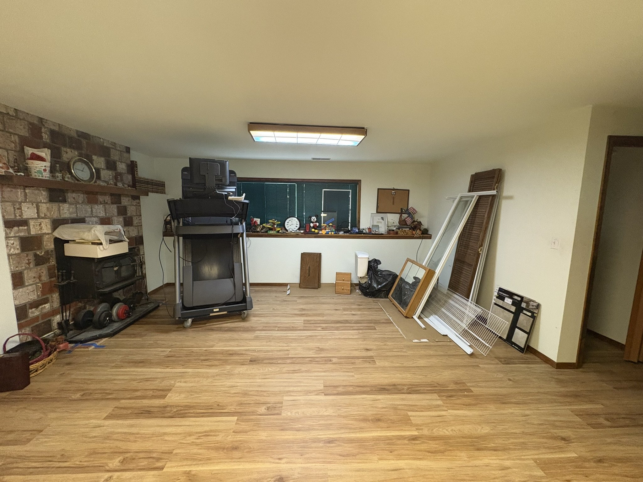 Drywall Plaster Carpenter Woodworking Millwork Restoration Flood Fire Water Damage Remodel Repair Tape Mud Texture Paint Restore Walls Clean Contractor Snohomish Everett Arlington Marysville Camano Harbor Lake Stevens Sedro Wolley Concrete Framing