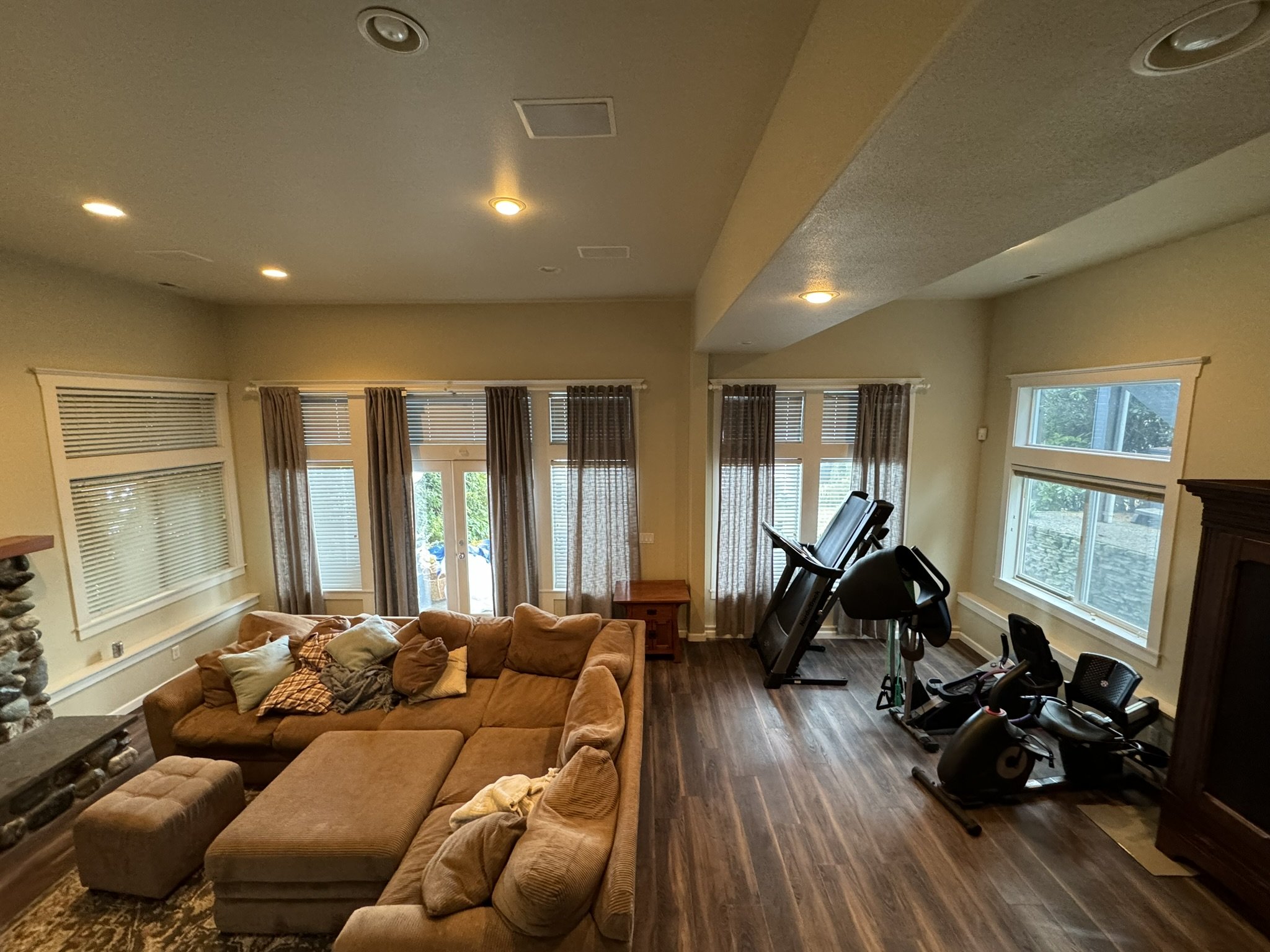 Drywall Plaster Carpenter Woodworking Millwork Restoration Flood Fire Water Damage Remodel Repair Tape Mud Texture Paint Restore Walls Clean Contractor Snohomish Everett Arlington Marysville Camano Harbor Lake Stevens Sedro Wolley Concrete Framing