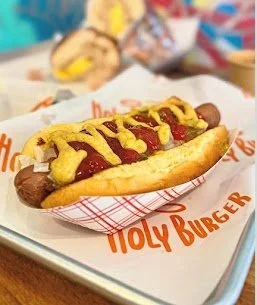 ENJOY THE BEST GLUTEN-FREE HOLY DOG WHILE EXPLORING NYC!