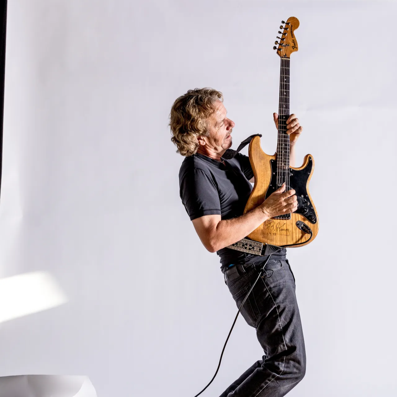 meta_eyJzcmNCdWNrZXQiOiJiemdsZmlsZXMif