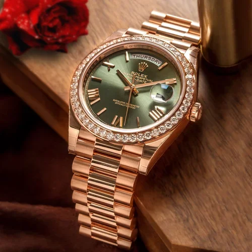 Ref.+228345-Valentine.webp