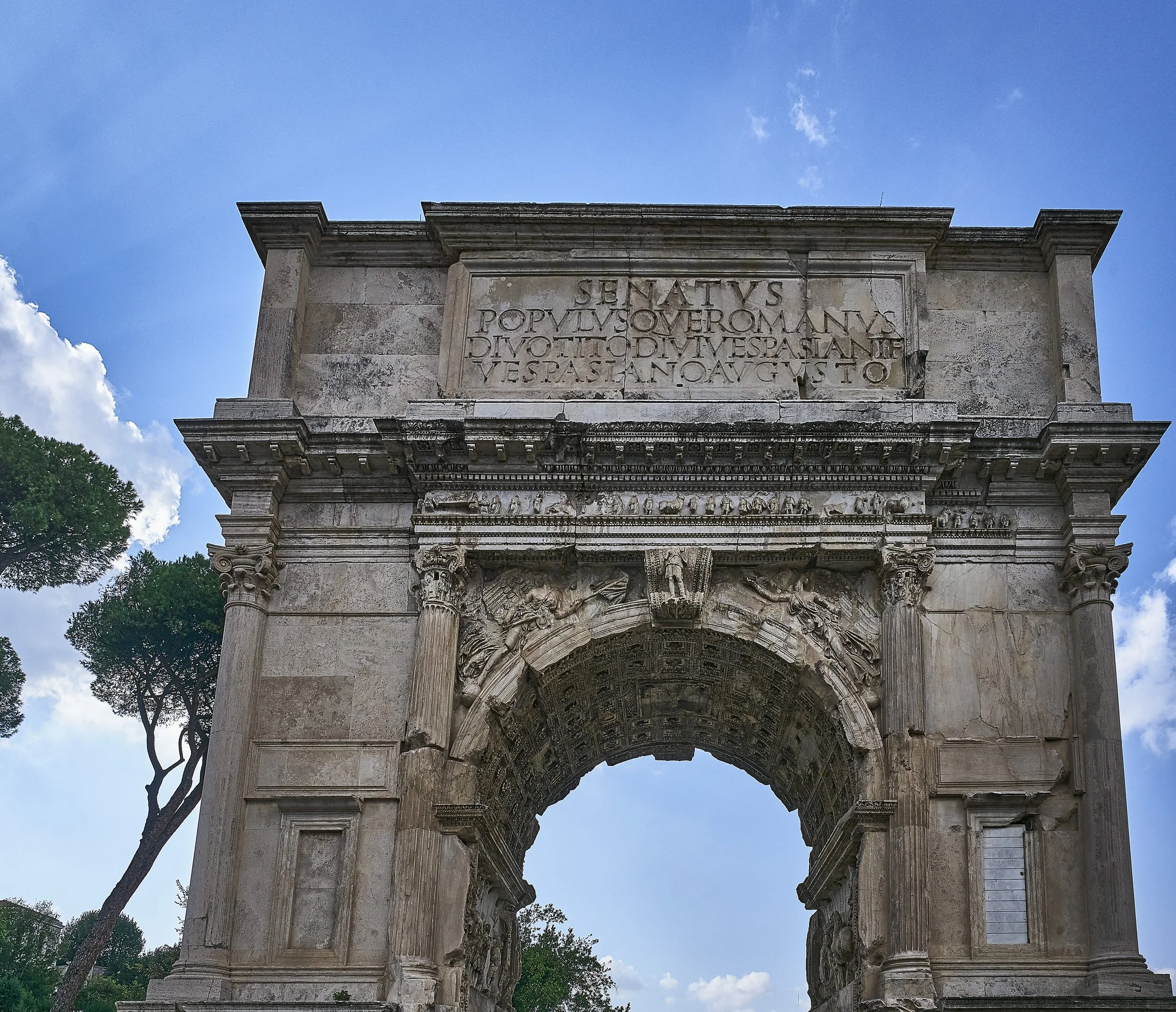 Triumphal Arch Forum Rome.jpg