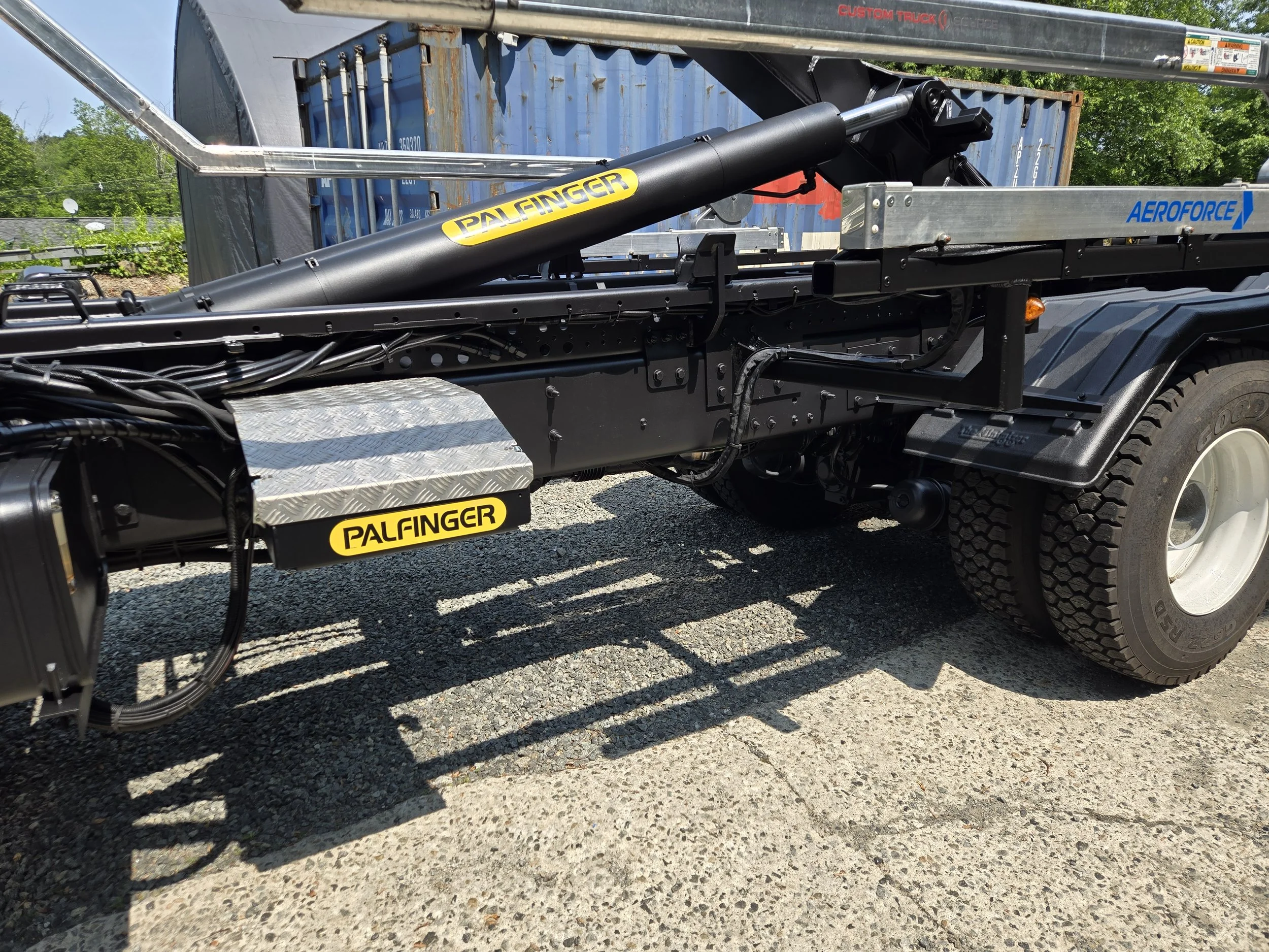 After Garbage trk.jpg