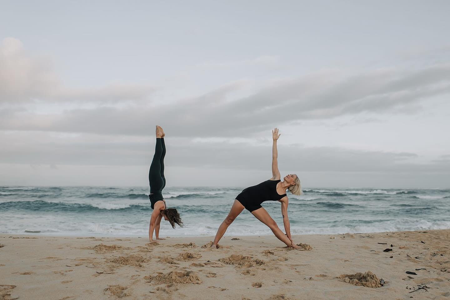Sometimes there are stormy moments in your life when your friends do more than just walk with you; they become angels that carry you and protect you with their wings. 
// Steve Maraboli

Excited to seeall my yoga friends @bluemangoyoga for a my regul
