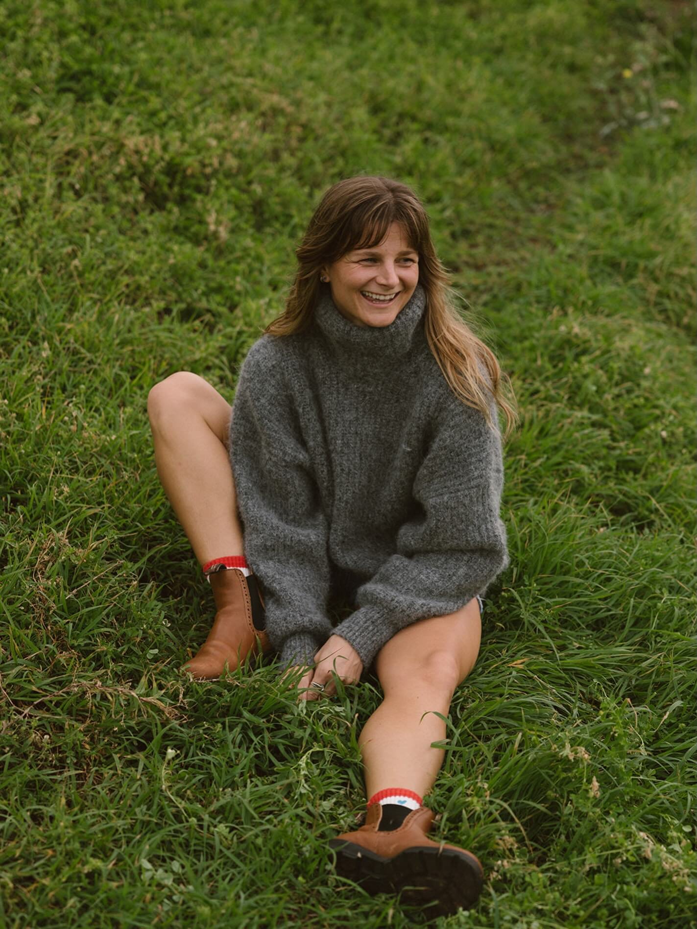Happy Lei Day / May Day 📿🌷

Find yourself a patch of grass and have a seat. Then just let nature do its thing 🌱

📸 @jenny__fuller