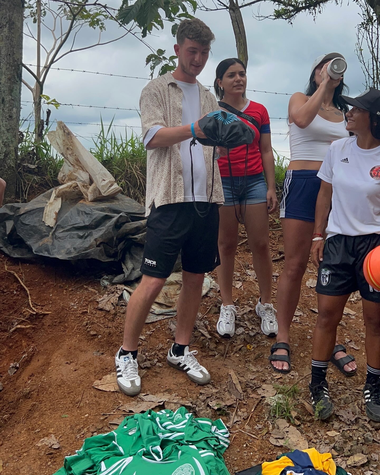 From the USA to Costa Rica, one of our extended Tacos for Ticos team is making a difference. Bailey develops youth athletes in the greater Seattle area. He noticed the excess gear that kids are growing out of and contacted us to see if he could do a 