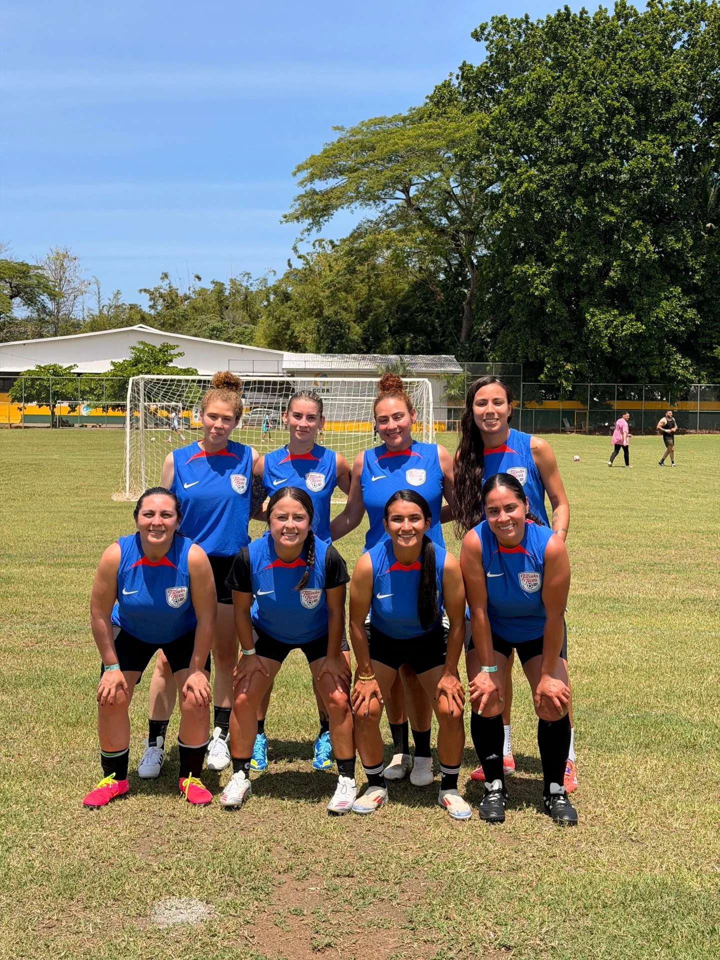 🇨🇴 x 🇺🇸 x 🇨🇷 

La copa ya est&aacute; en Jaco, y los equipos vienen llegando, avi&oacute;n ✈️ aterriz&oacute;, el calor represent&oacute;, la humedad del pac&iacute;fico central costarricense est&aacute; trayendo calor al inicio del torneo. 

R