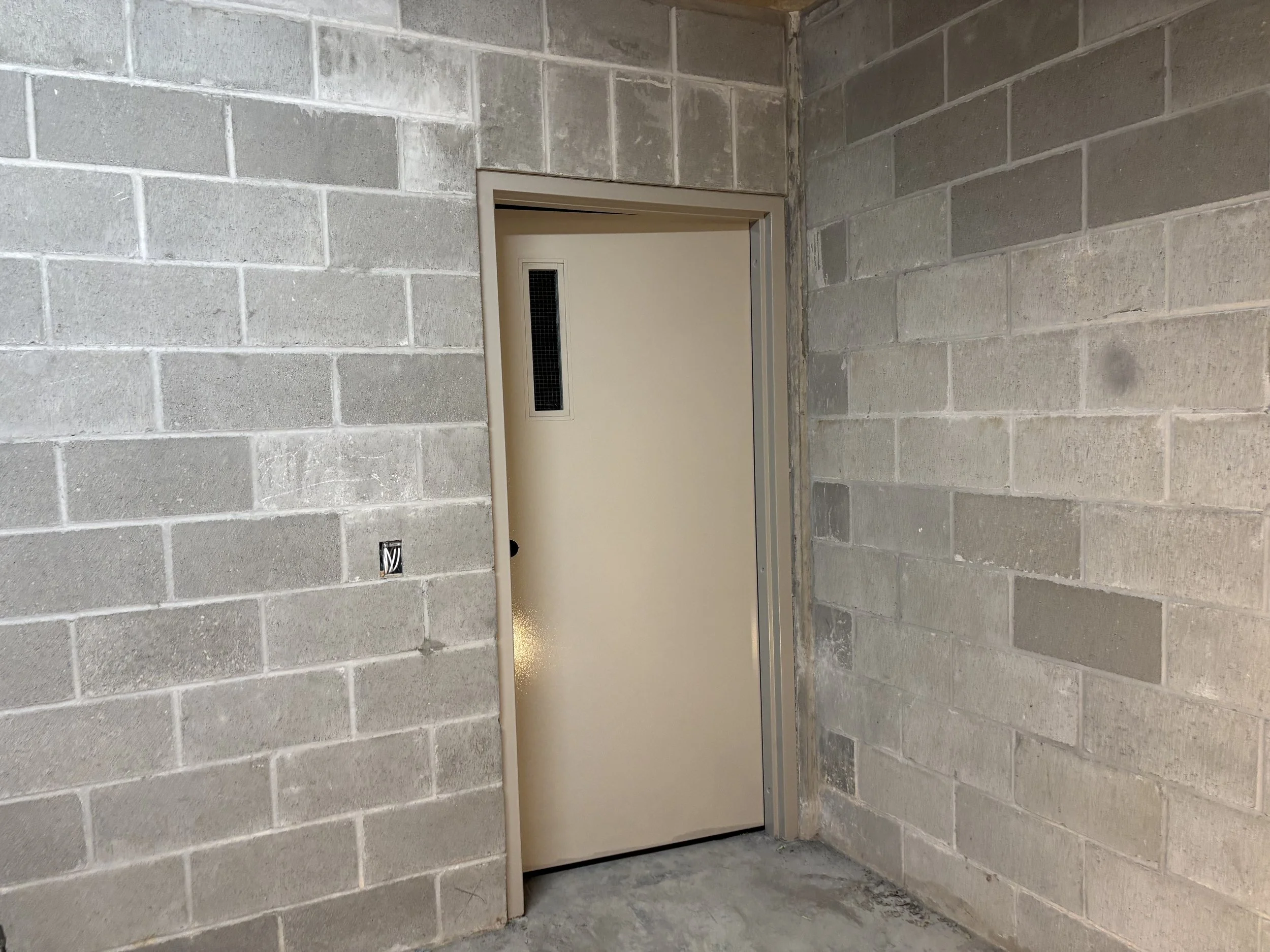 COMMERCIAL FRAME PAINITNG