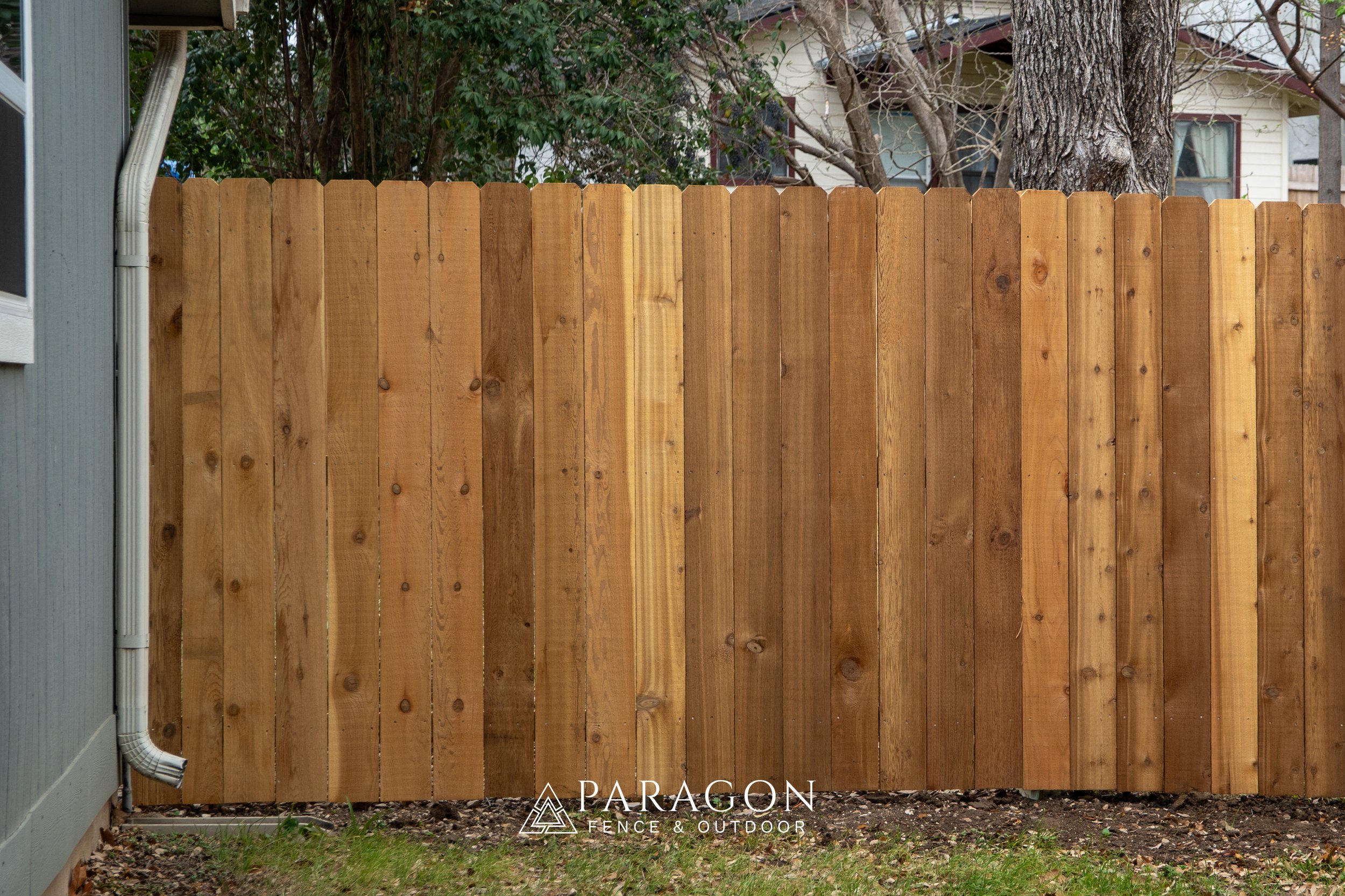 THE BEST WOOD FOR FENCES IN CENTRAL TEXAS (AND WHY IT MATTERS) 