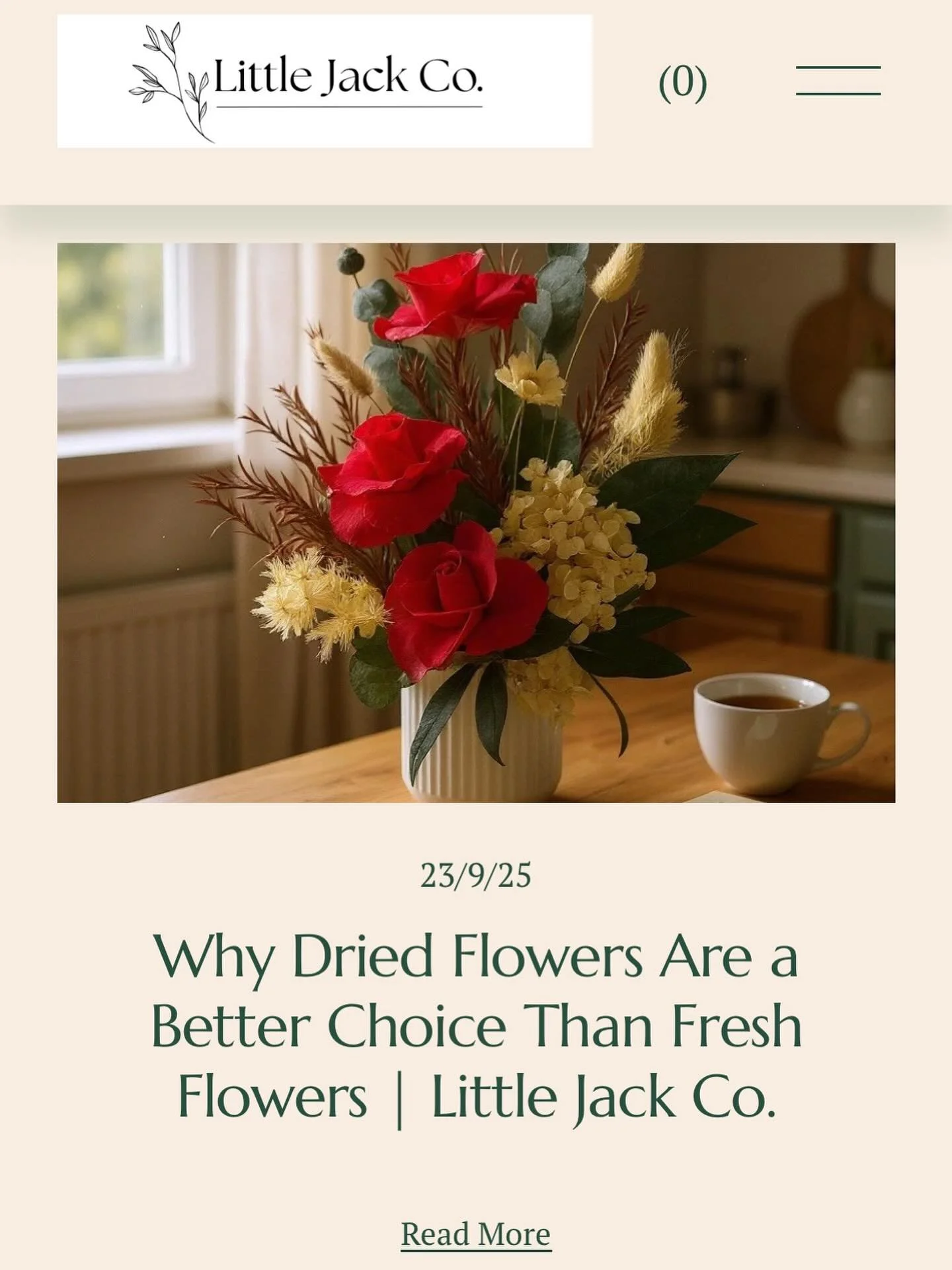 💐 Say goodbye to wilting bouquets and hello to dried blooms that last. Find out why we love them on the blog! #littlejackco #driedflowers #driedvsfresh #florist #onlineflorist