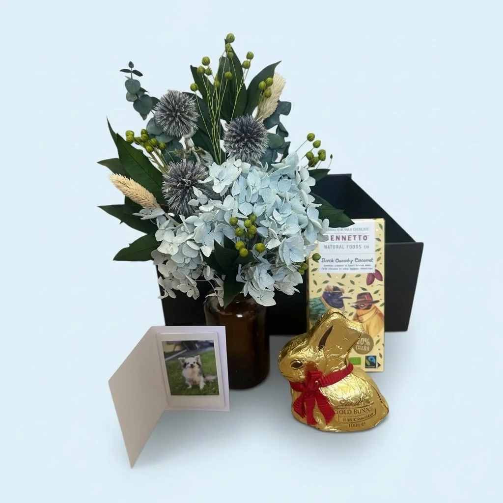 The sweetest upgrade is on us 🤍
For a limited time, every gift pack comes with a FREE Polaroid photo 📸
Add your favourite memory and make your gift even more special.
Perfect for birthdays, anniversaries, or just because ✨