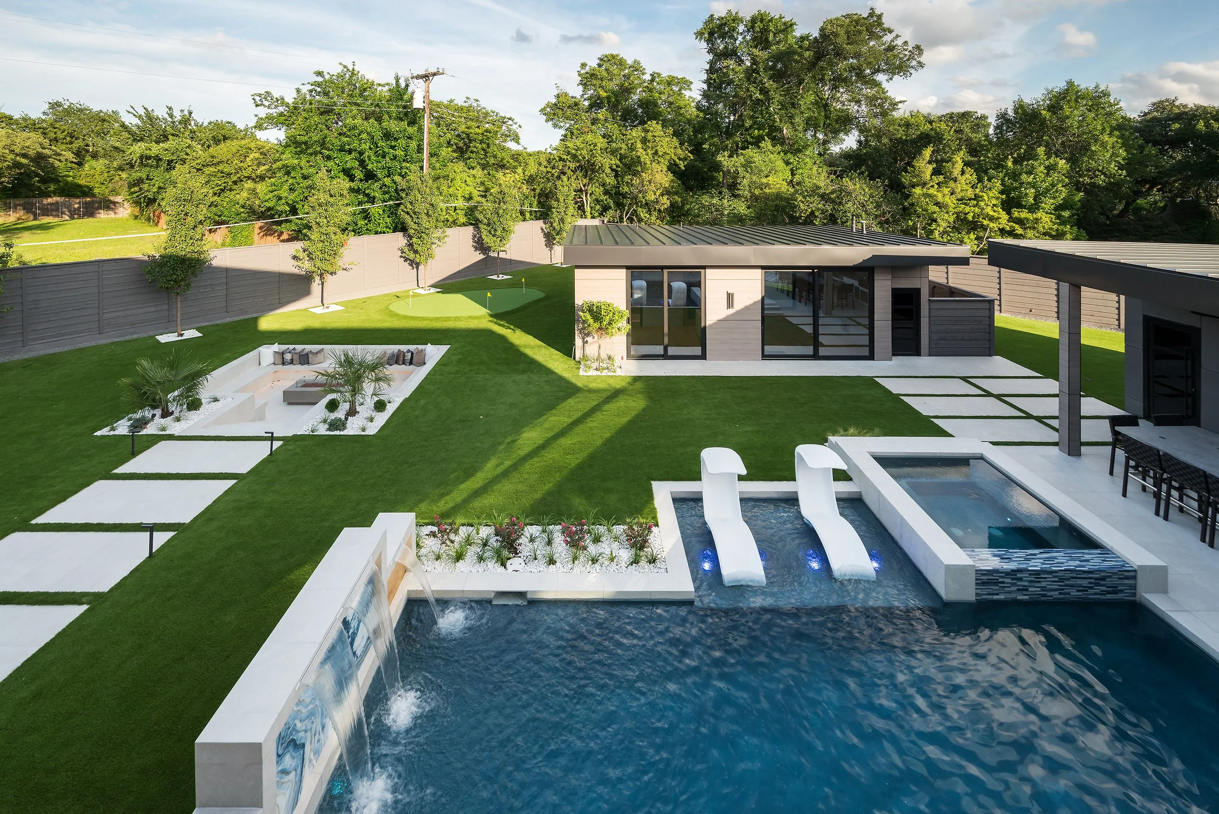 10846CrookedCr-1803H.jpg