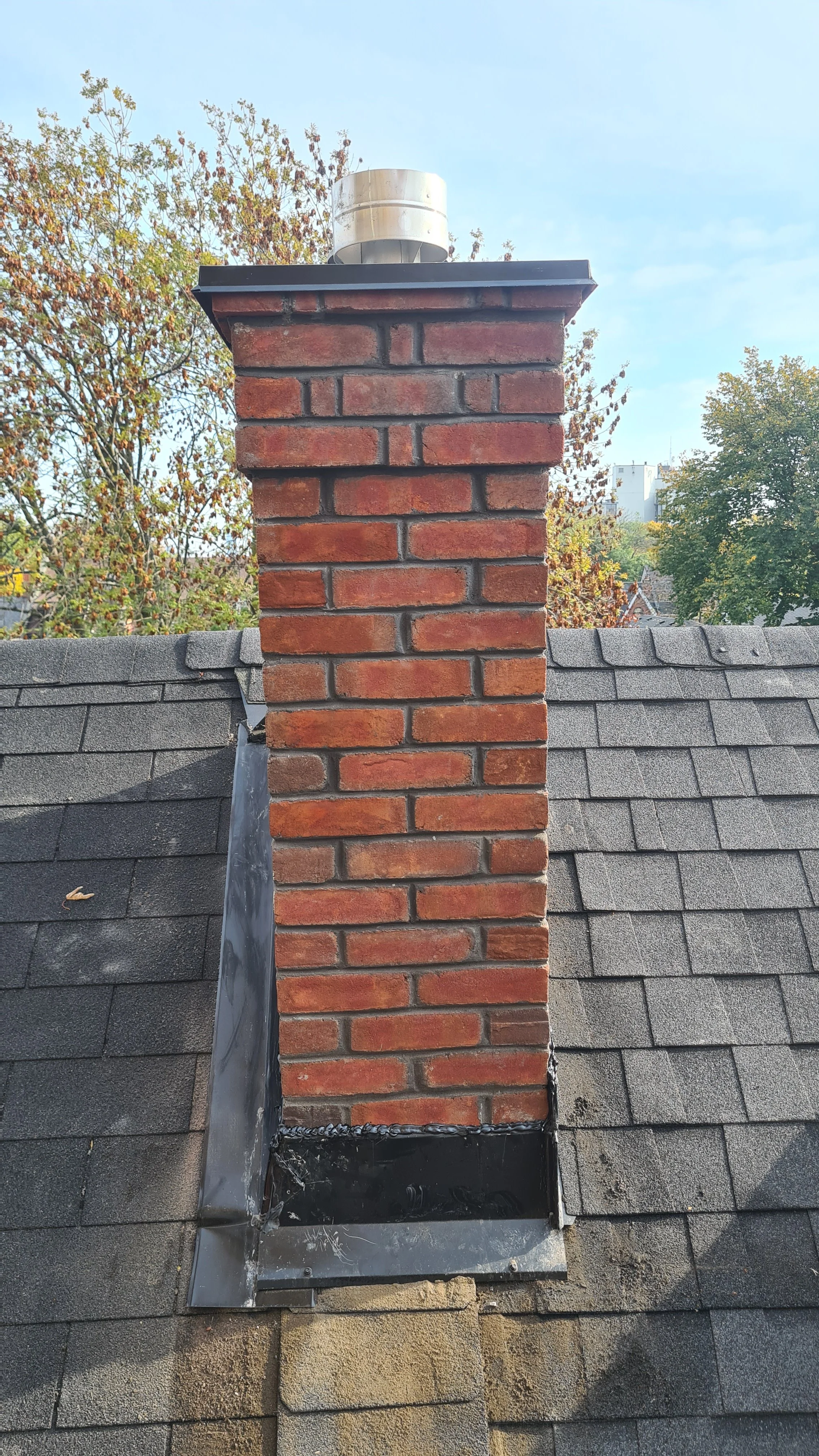This chimney in Toronto had a crack in the crown, and unfortunately damaged the masonry beyond repair, resulting in a rebuild.