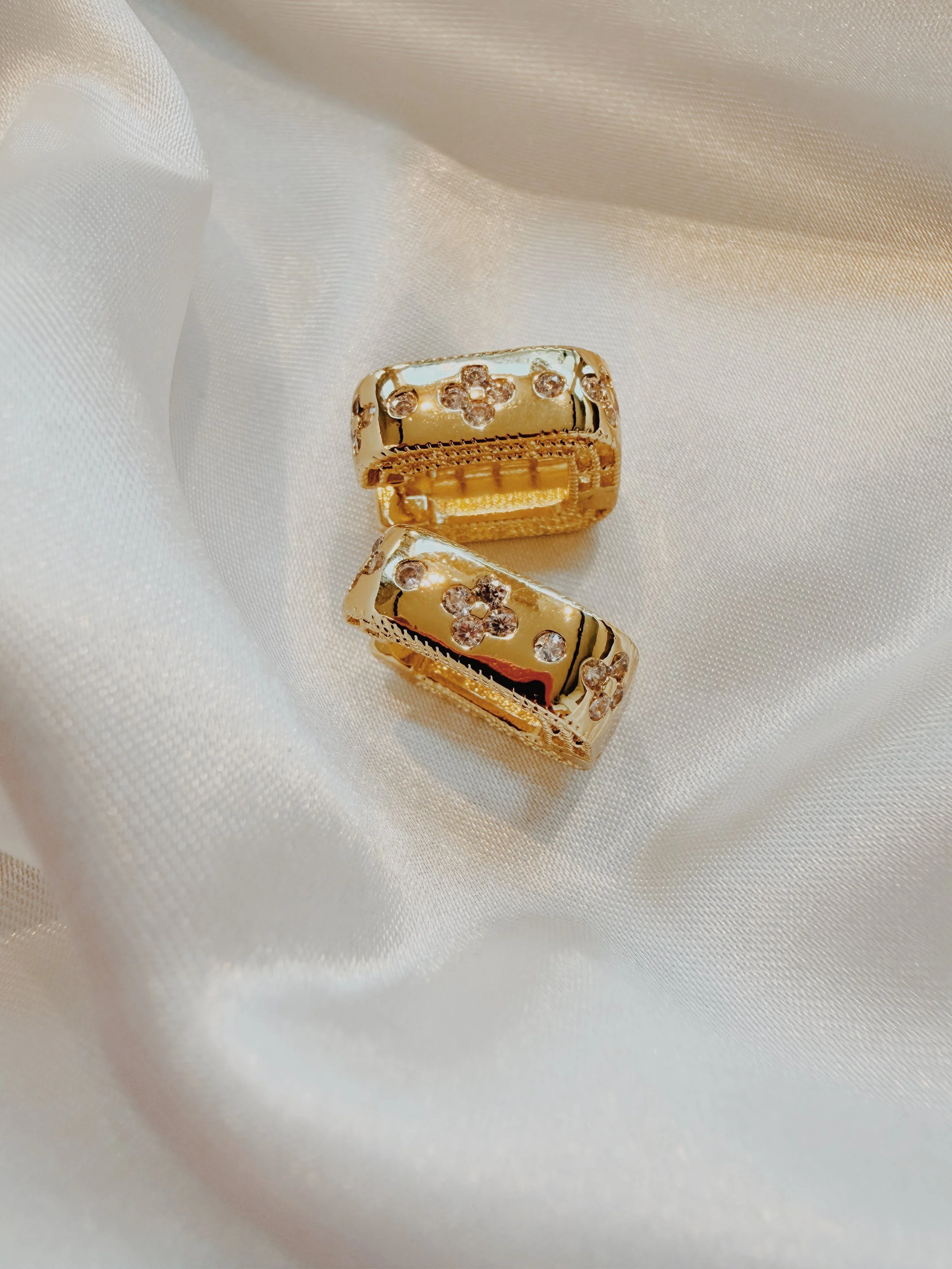 Isla Huggie Earrings