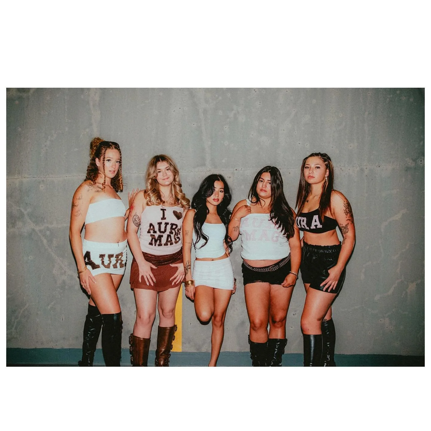 ✨ Big news ✨
Aura now officially has limited merch! Each piece is handmade & one of a kind, created by our incredible apparel designer Sophia @sophia_karber who owns @refreshed.fashion 🤍
These drops are super limited and will only be availabl