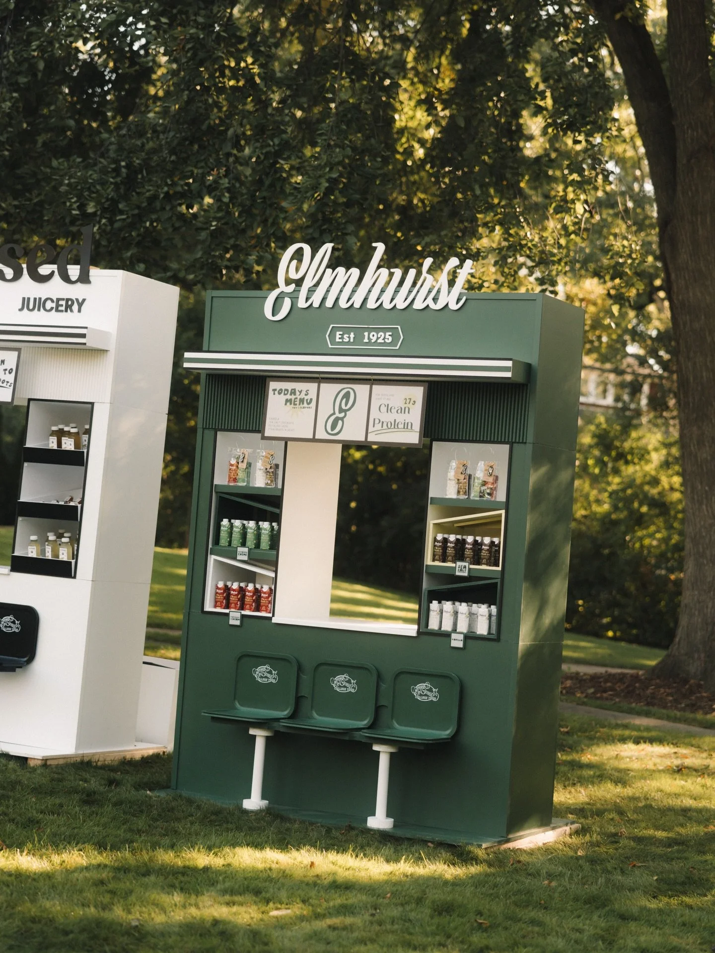 The @elmhurst1925 concession at the @fuzehouse x @popupwrkout College Tour 

Guests can enjoy a bundle of two Elmhurst Clean Protein shakes, packaged in a custom bag and finished with an exclusive bag charm.

Upcoming stops:
October 2nd: Ohio State U