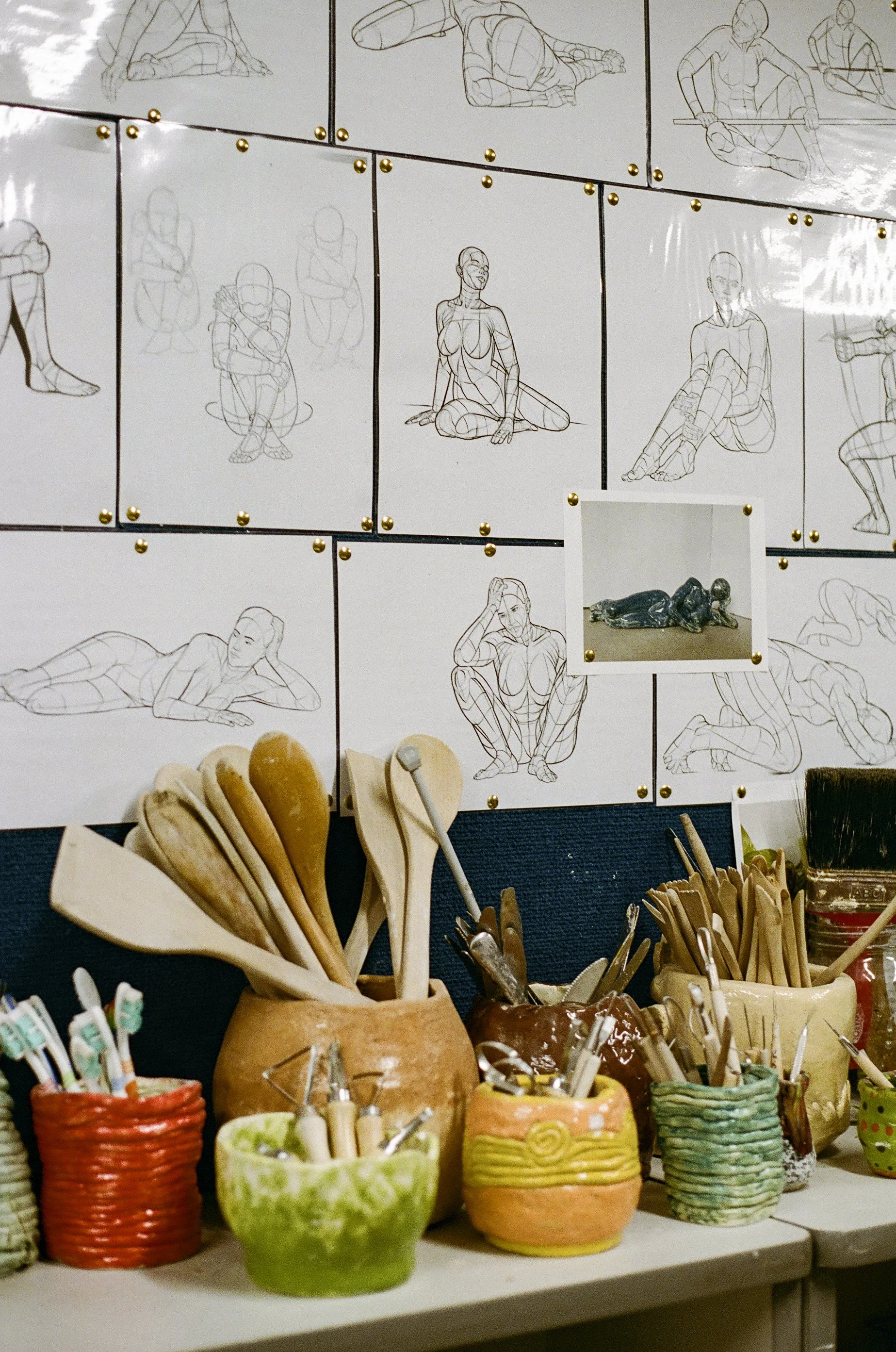 Portra400.Canon1V.JoyFosterPotteryClass.12.jpg