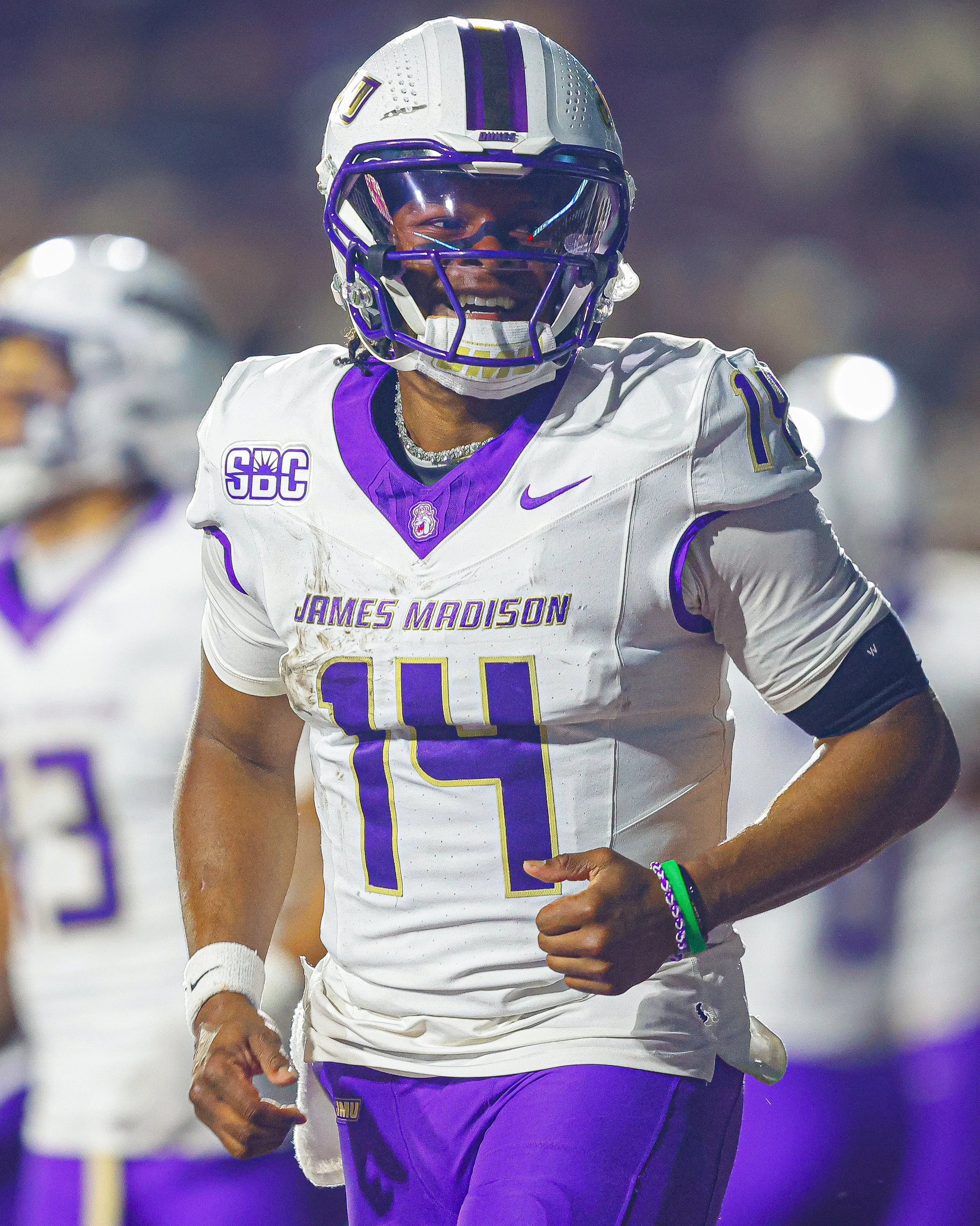 James Madison Overpowers Texas State in 52–20 Road Win