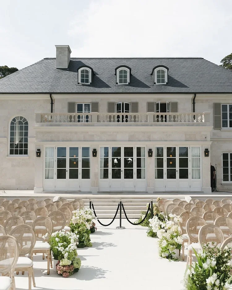 Instagram: La Gemme Estate