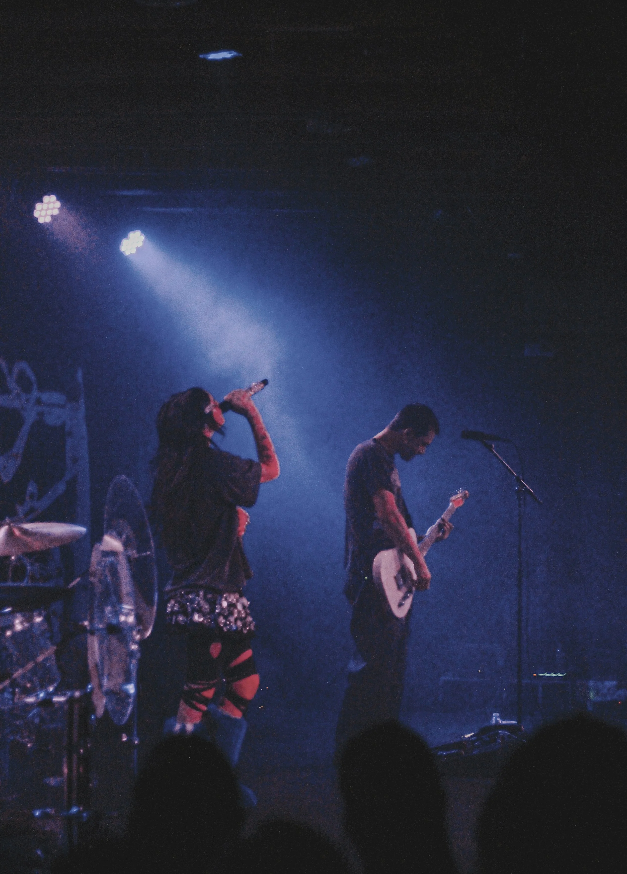 A Night with BENEE on the Particles Tour