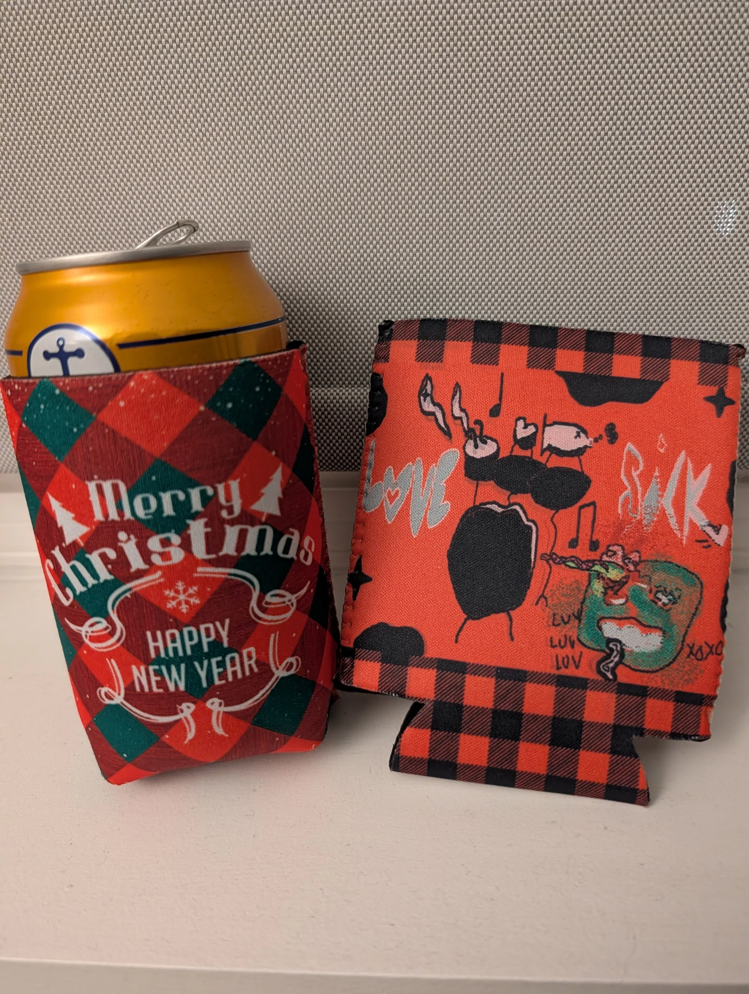 Love Sick Zombie CHRISTMAS koozie!!