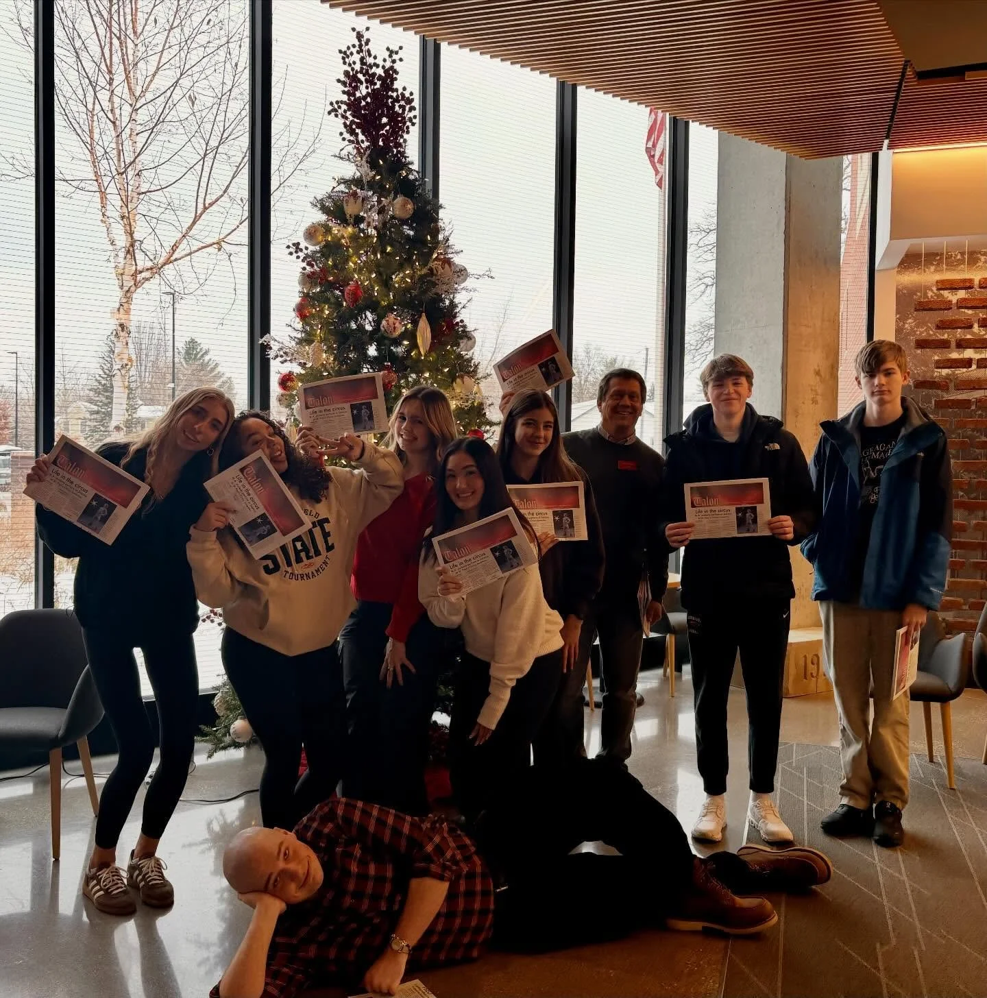 Merry Christmas and Happy Holidays from the Talon staff! 🎄🎁🎊