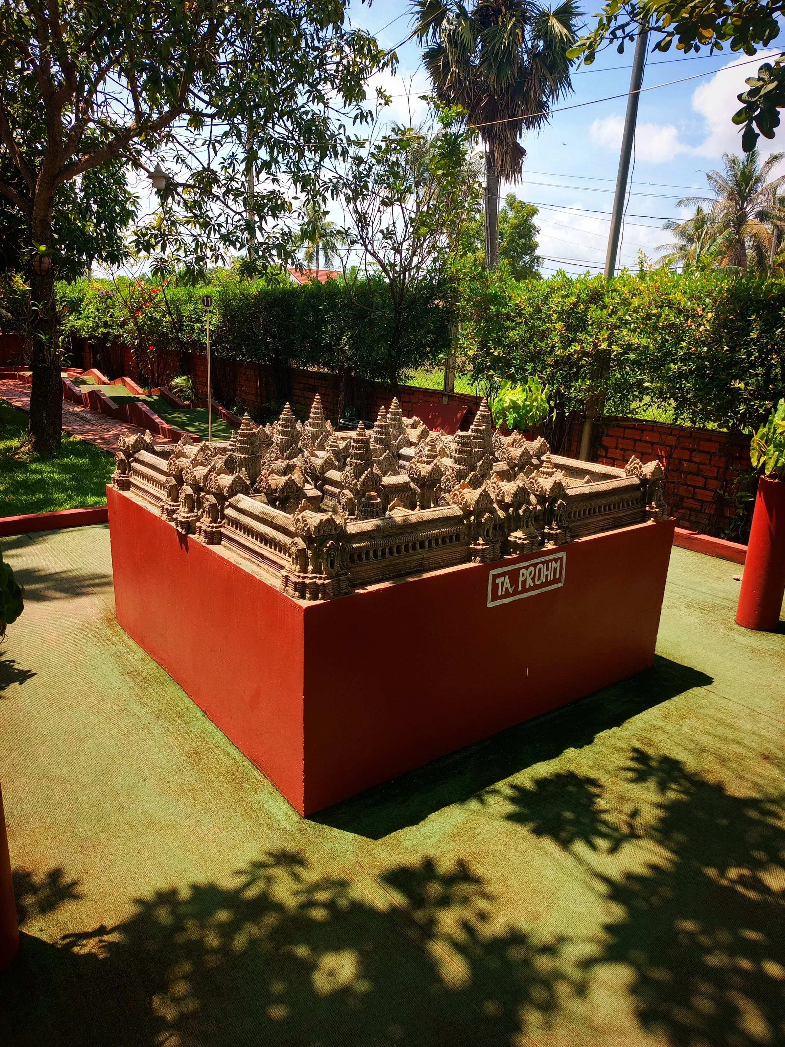Angkor Wat Putt