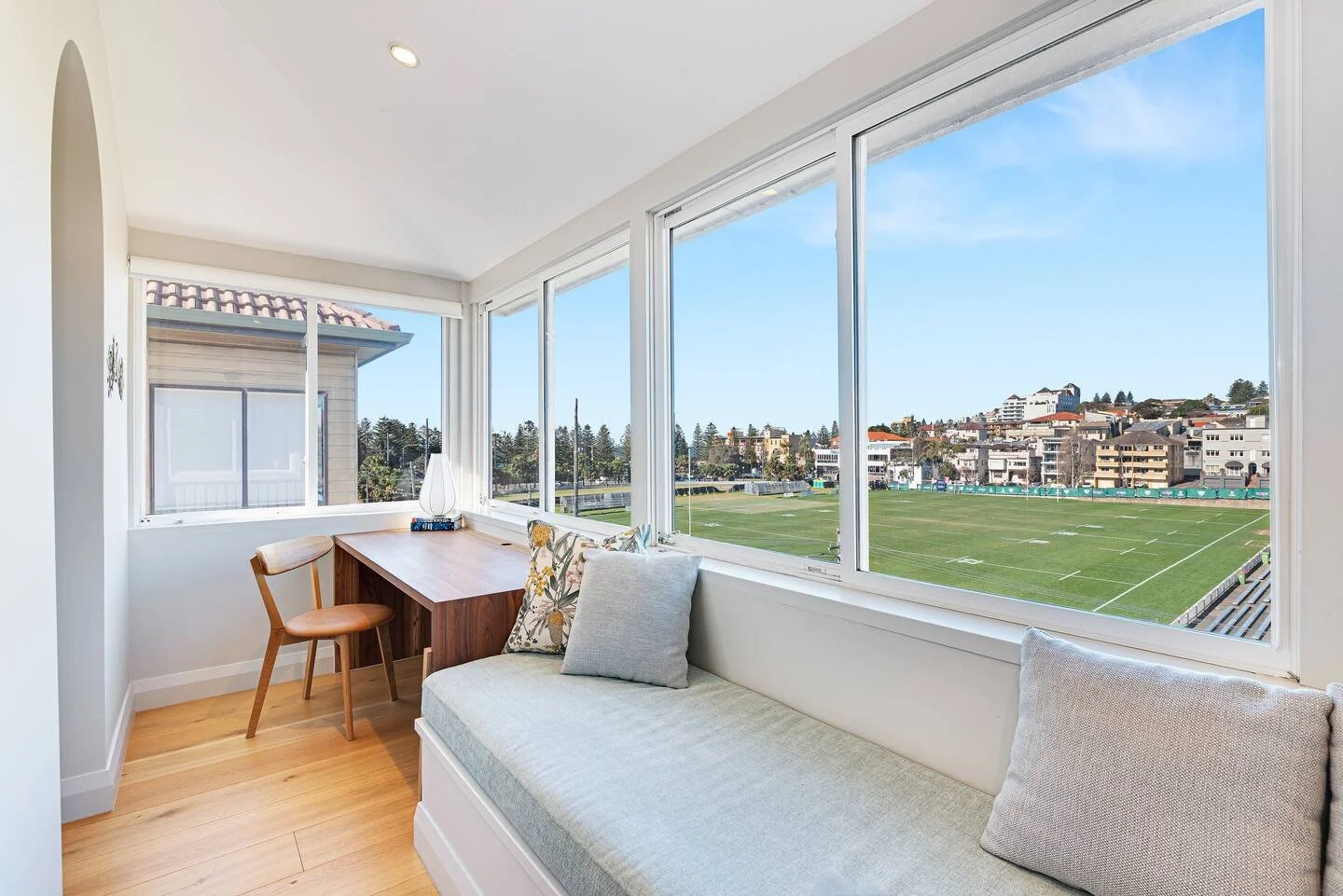 Bondi Beach Holiday Homes - Coogee Beach House 16.jpeg