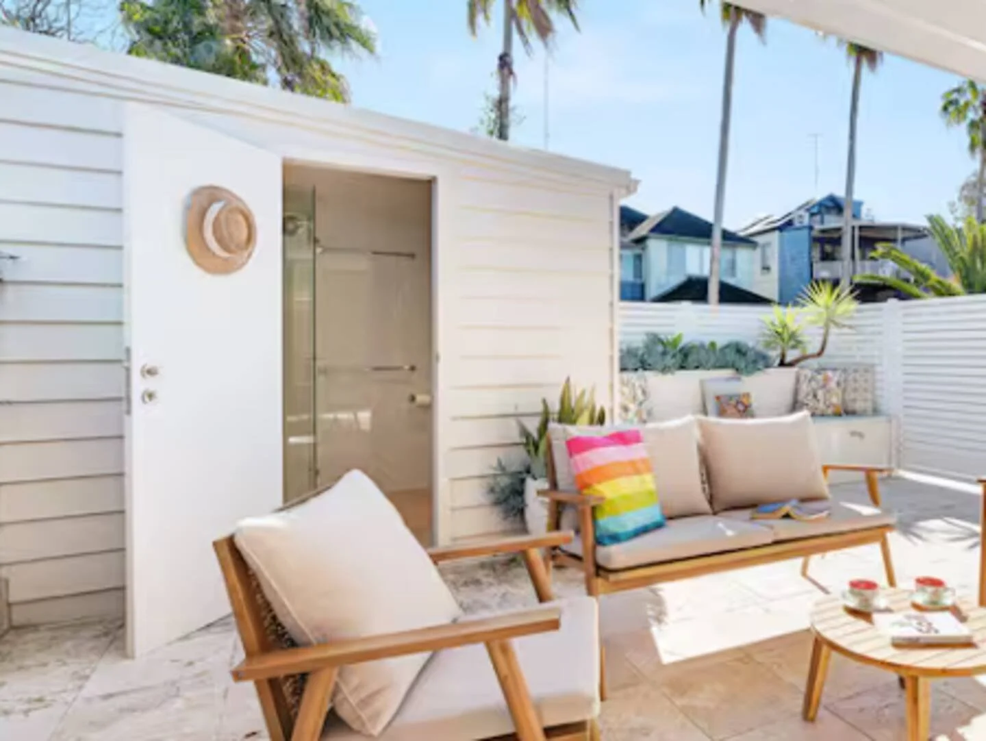 Bondi Beach Holiday Homes - Coogee Beach House 2.jpeg