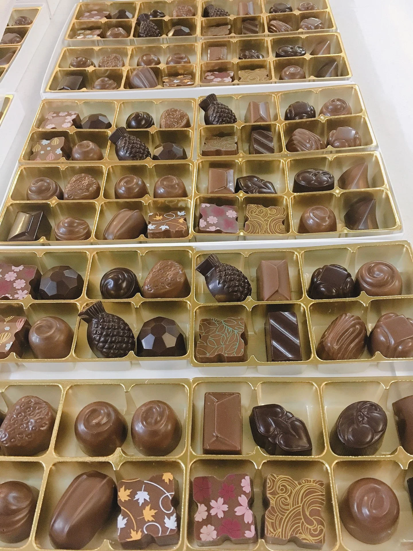 Liqueur Assortment 32.jpg