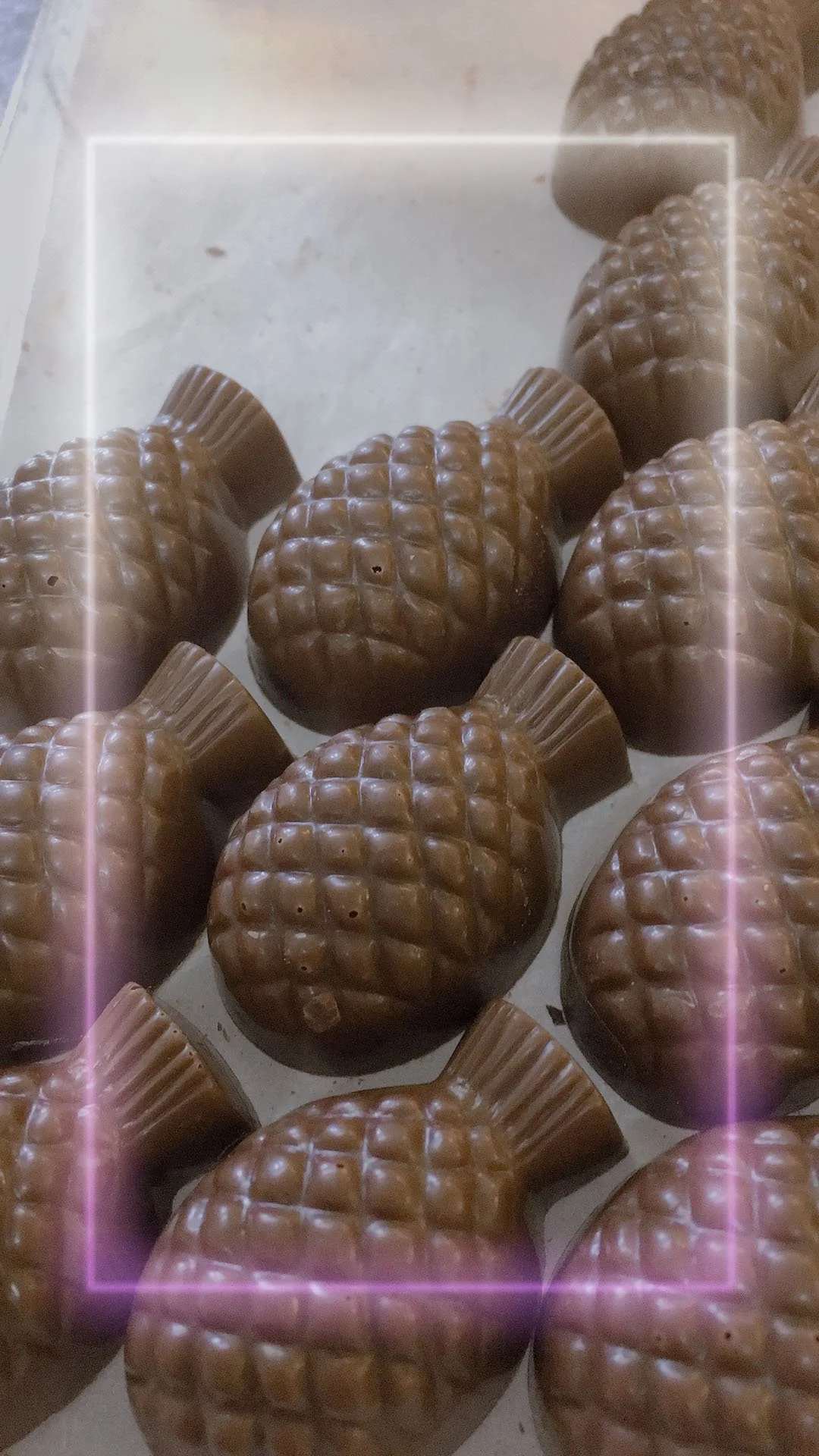 Fruit Cream Assortment 16 9.jpg